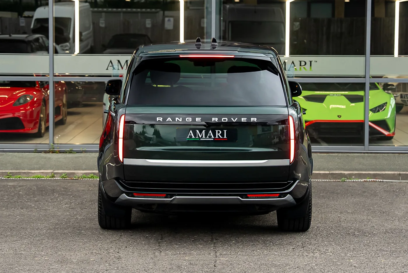 2024 Land Rover Range Rover P460, Autobiography offered by a supercar dealer in Preston, United Kingdom, photo 8 of 25