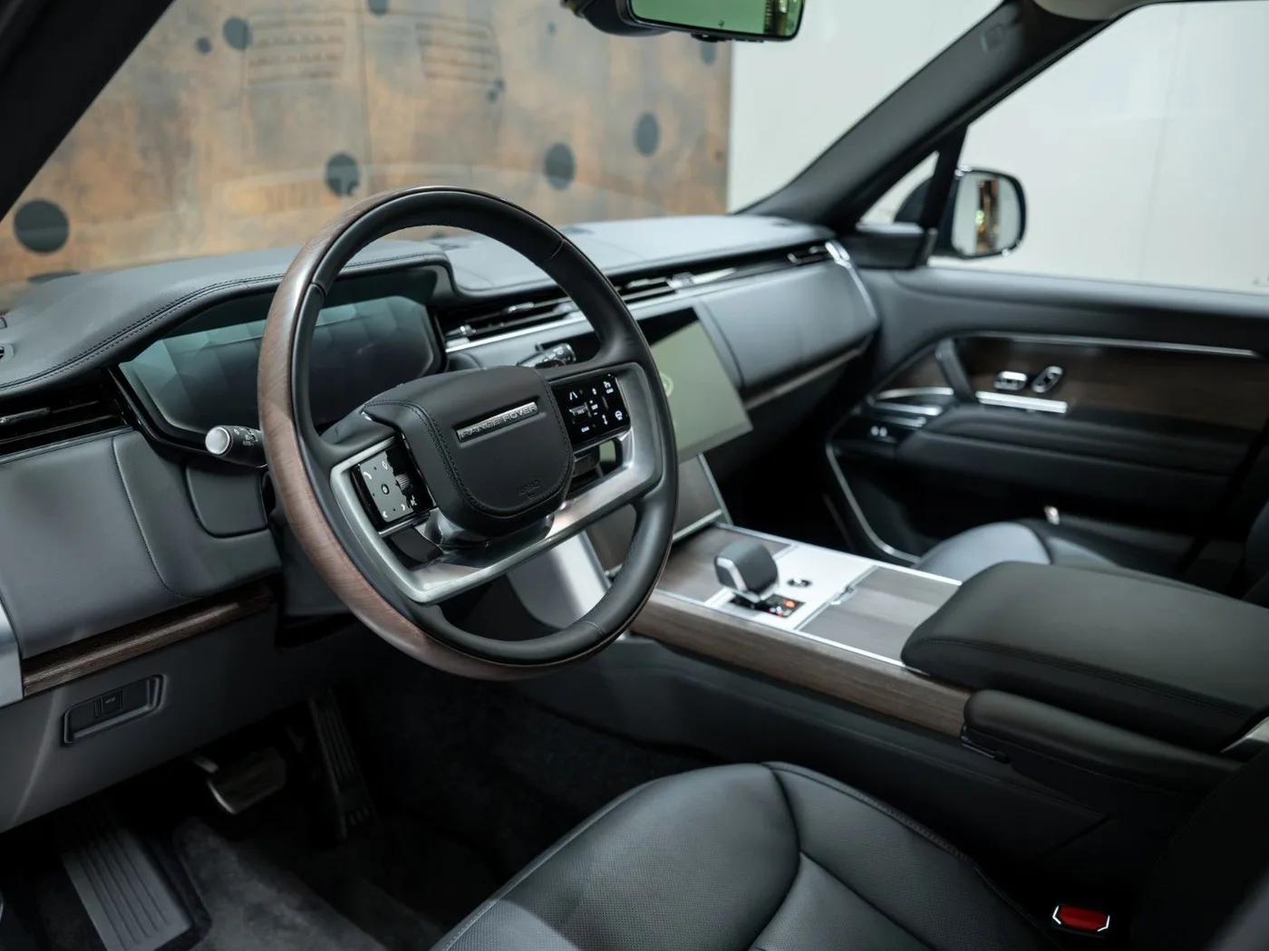 2024 Land Rover Range Rover P530, Autobiography offered by a supercar dealer in Gronau, Germany, photo 17 of 25