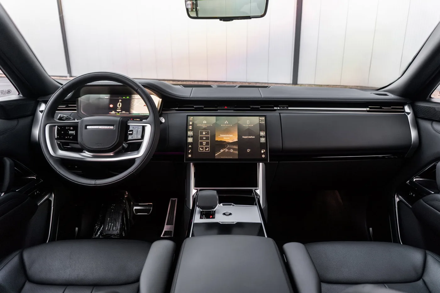 2024 Land Rover Range Rover P550e, Autobiography angeboten von einem Supersportwagenhändler in Woerden, Niederlande, Foto 6 von 25