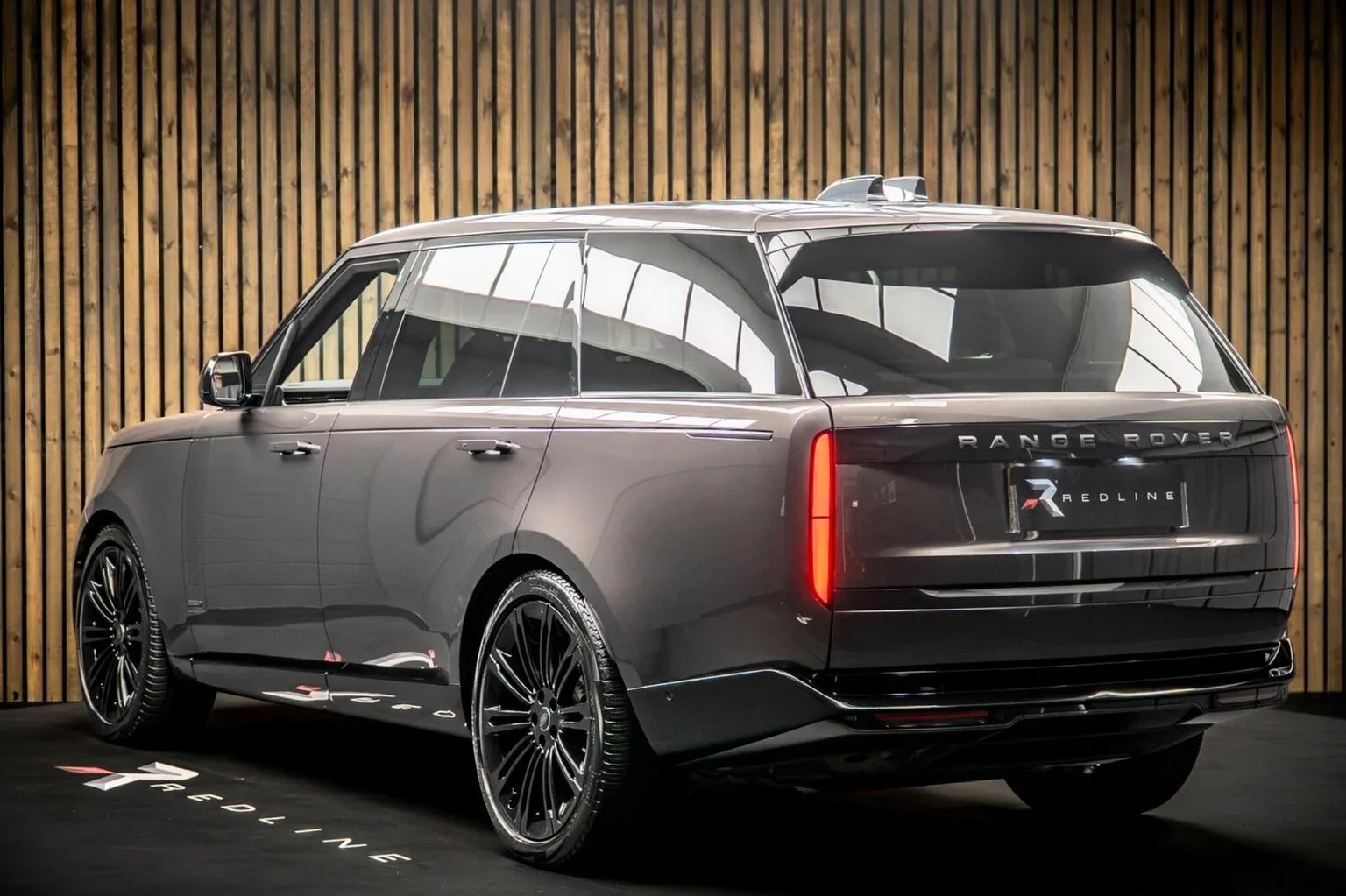 2024 Land Rover Range Rover D350 Autobiography LWB, 3/30