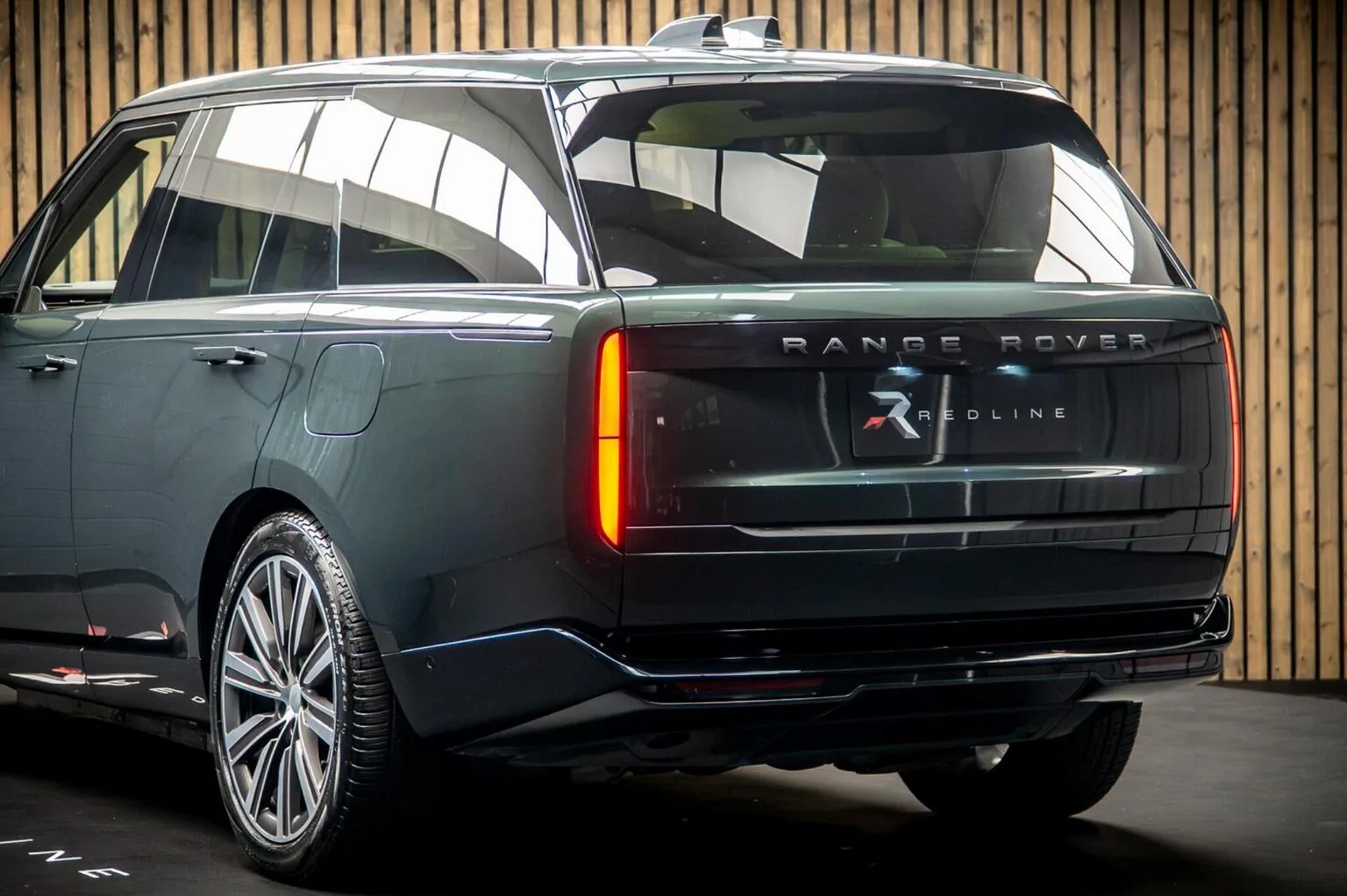 2024 Land Rover Range Rover P550e Autobiography, 19/30