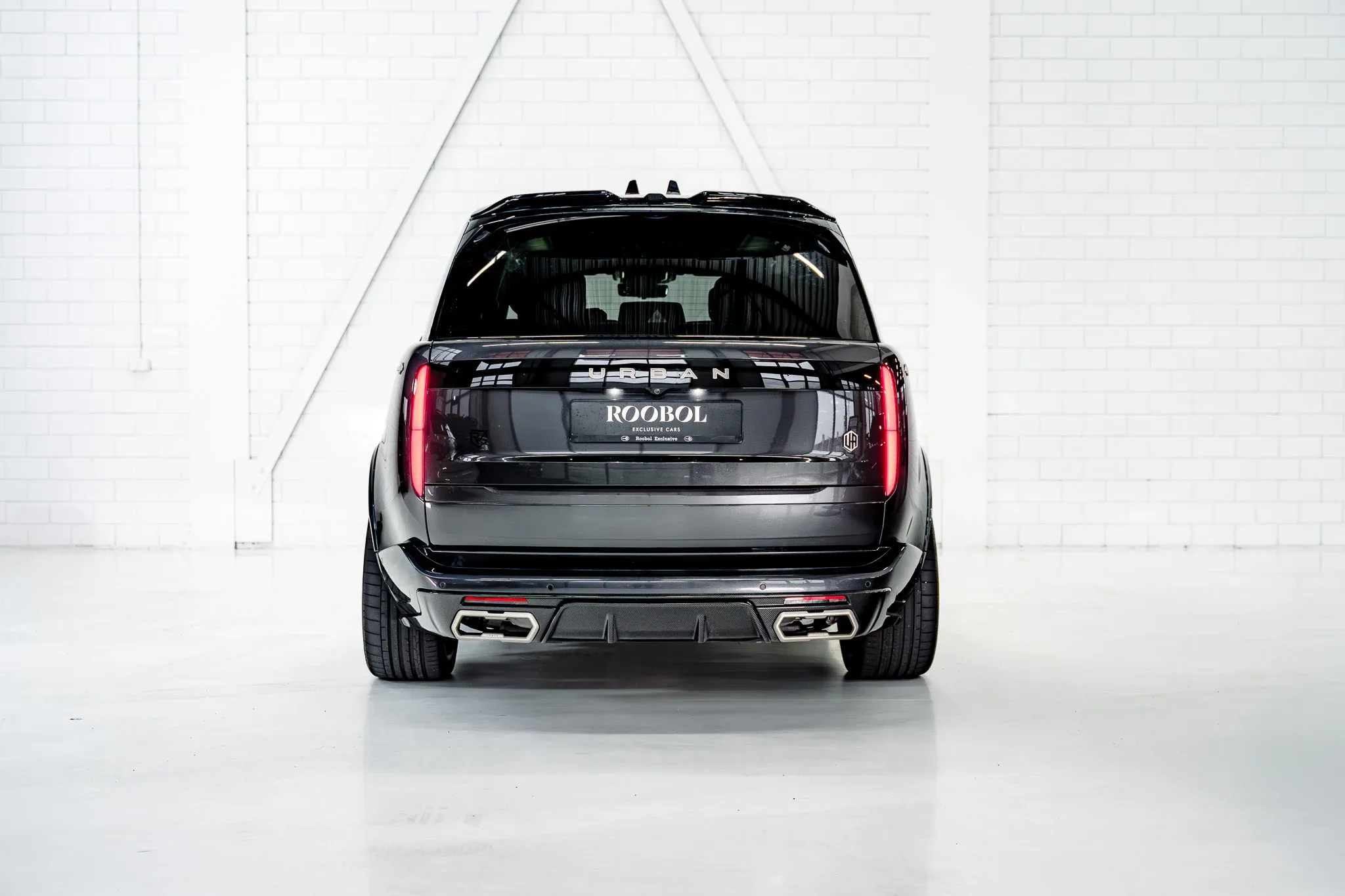 2024 Land Rover Range Rover P550e Autobiography Urban Automotive, 4/30