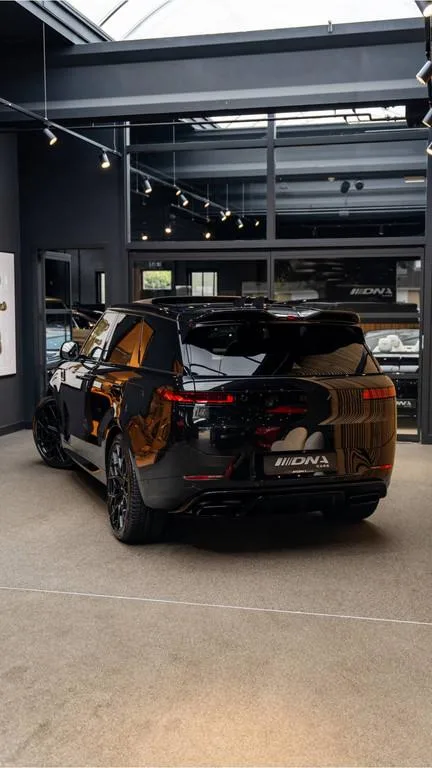 2024 Land Rover Range Rover Sport P550e Autobiography Urban Automotive, 26/30