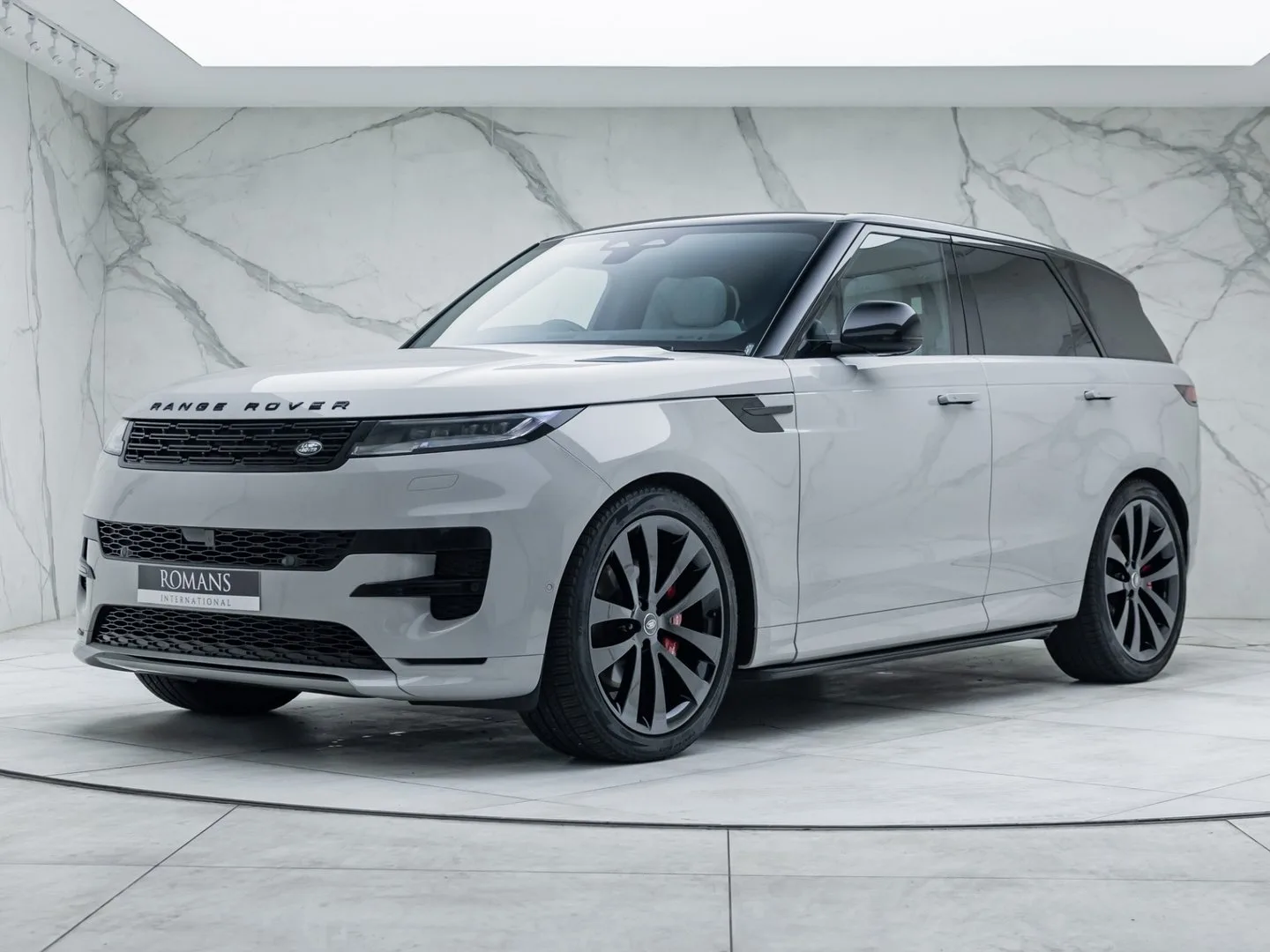 2024 Land Rover Range Rover Sport D300 Dynamic SE angeboten von einem Fachhändler in Banstead, Vereinigtes Königreich, Hauptfoto