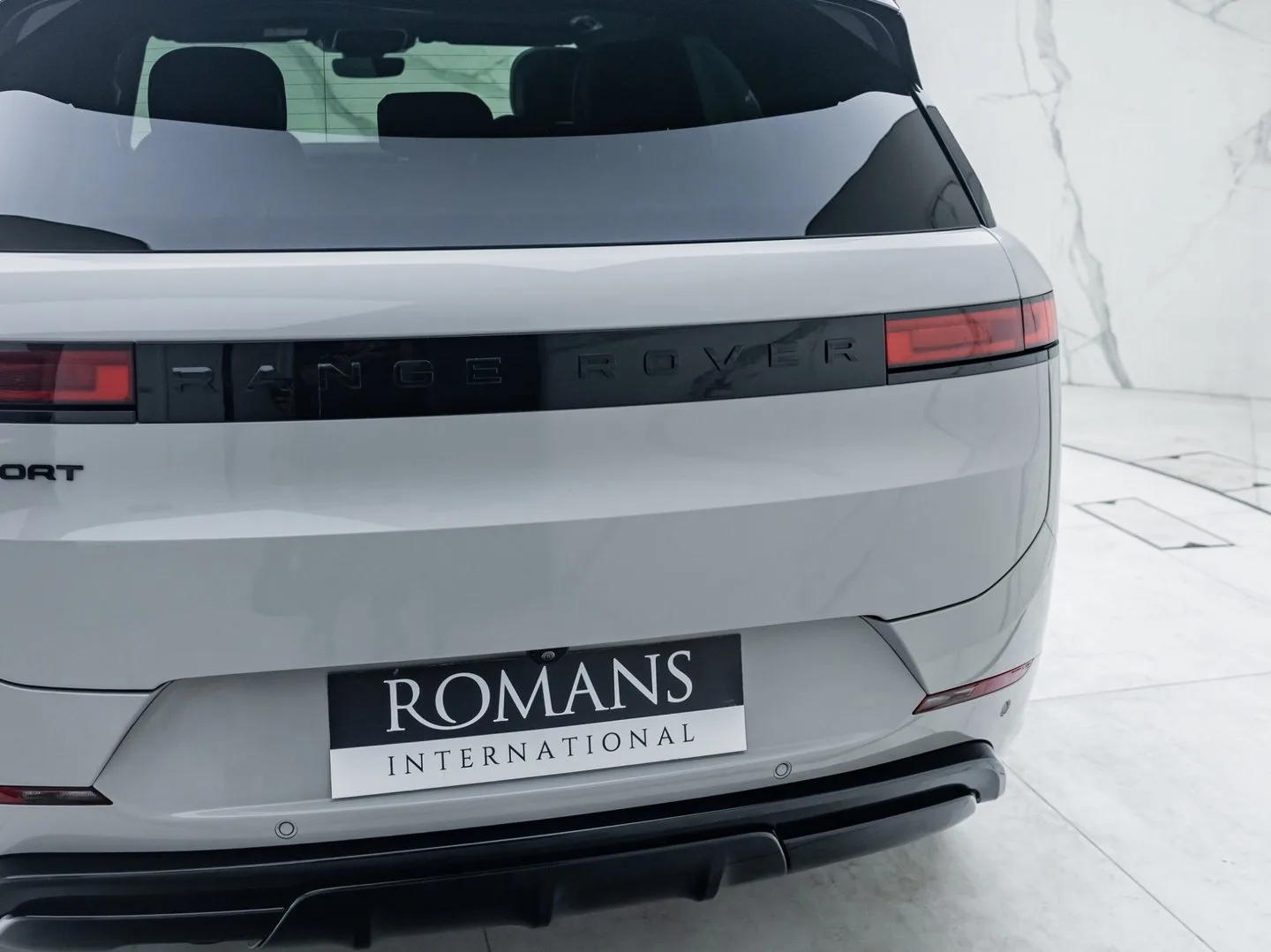 2024 Land Rover Range Rover Sport D300 Dynamic SE, 8/30