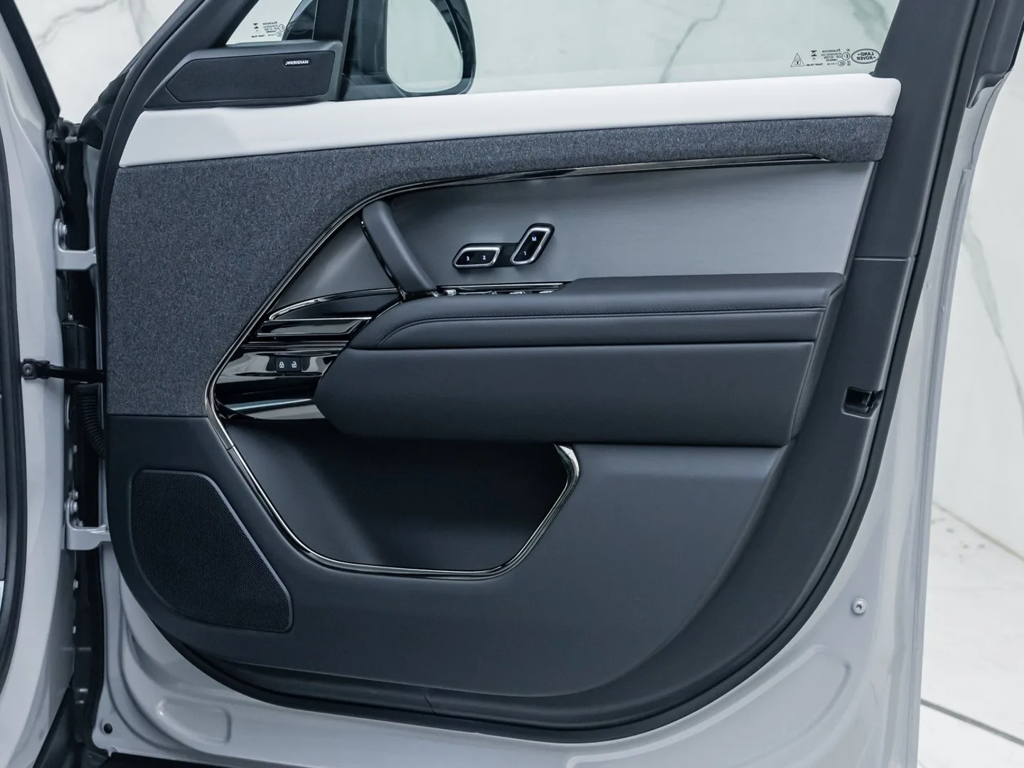 2024 Land Rover Range Rover Sport D300 Dynamic SE, 15/30