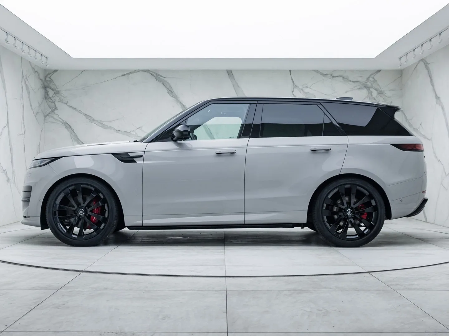 2024 Land Rover Range Rover Sport D300 Dynamic SE, 16/30