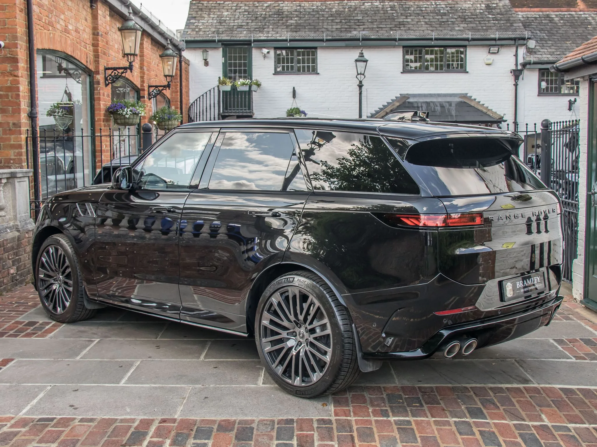 2024 Land Rover Range Rover Sport SV Edition One, 7/25