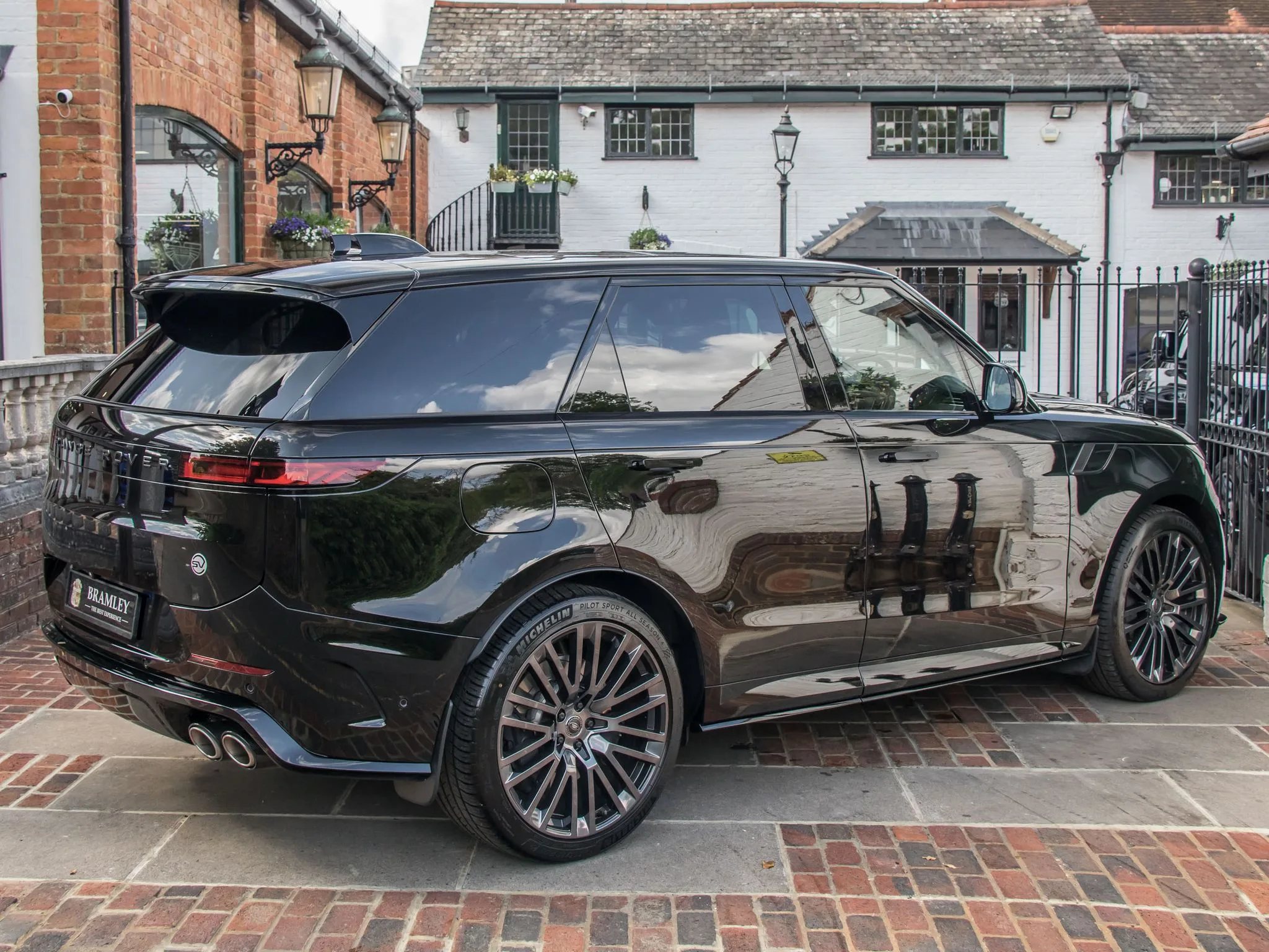 2024 Land Rover Range Rover Sport SV Edition One, 9/25