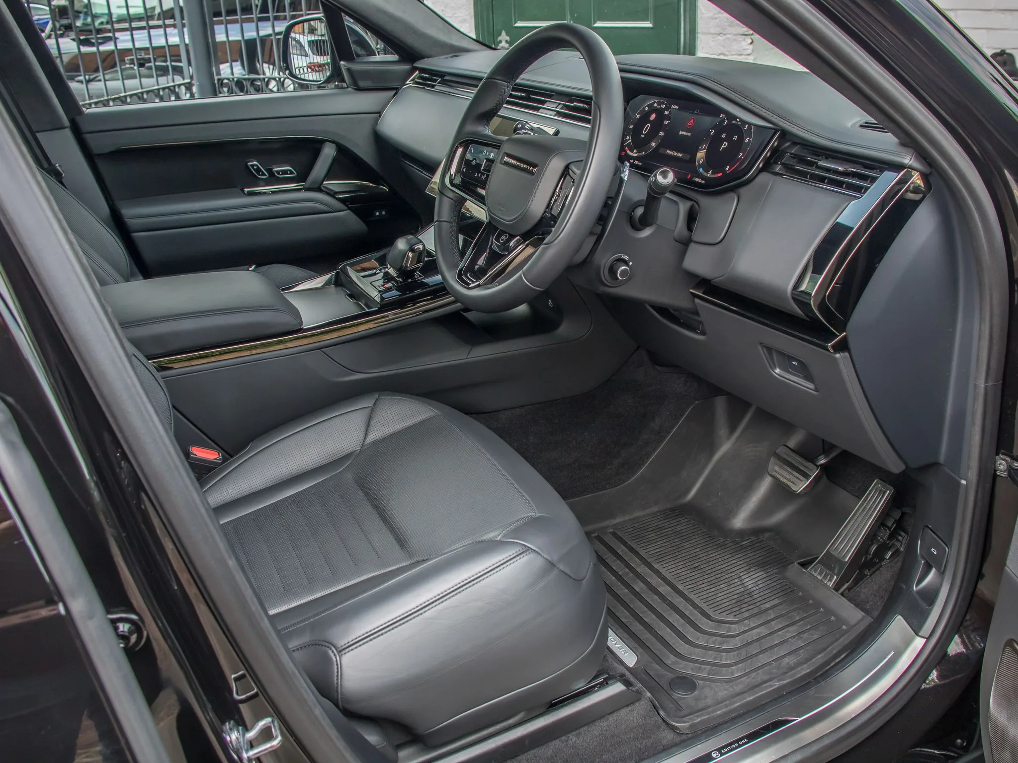 2024 Land Rover Range Rover Sport SV Edition One, 17/25