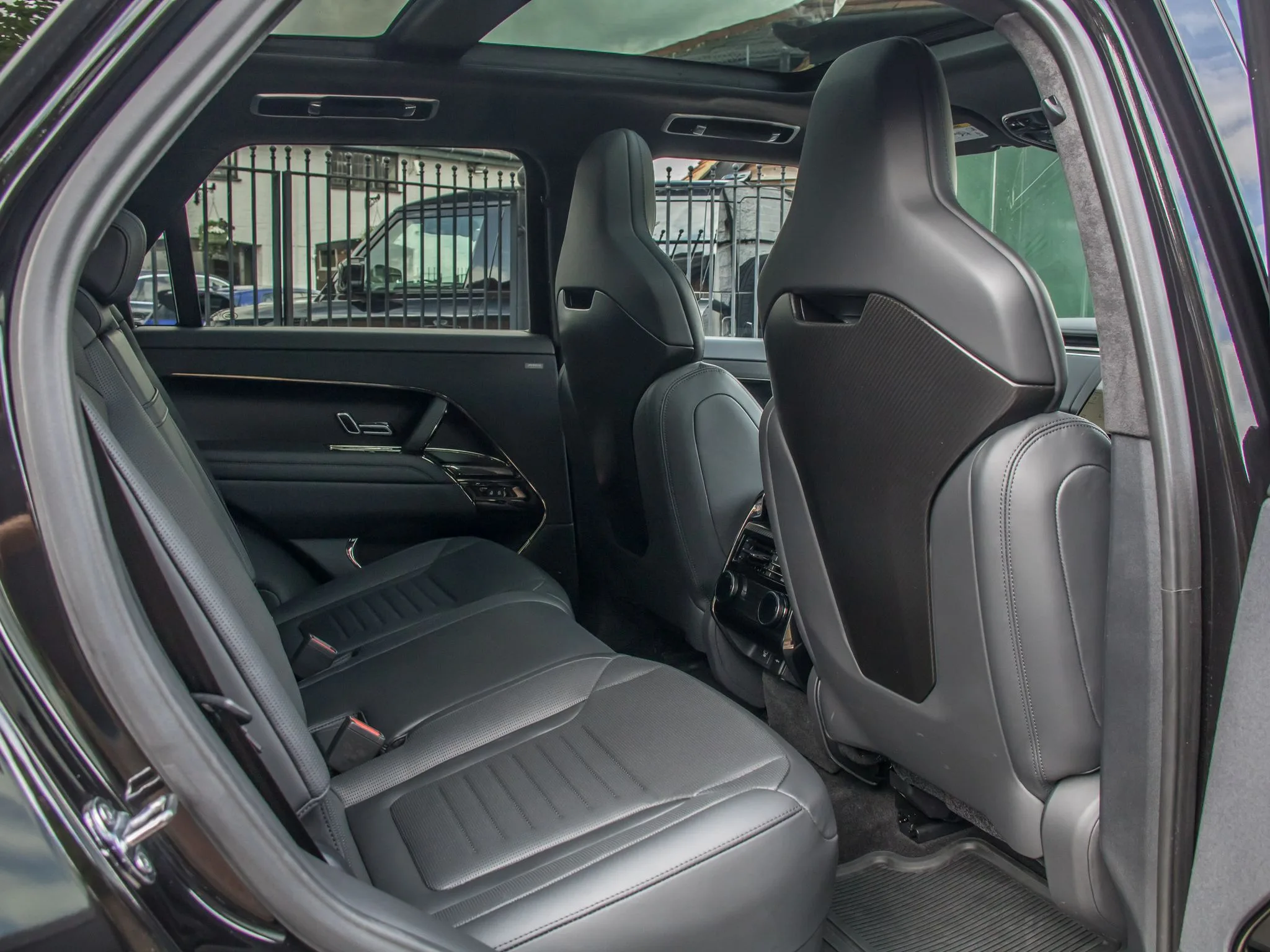 2024 Land Rover Range Rover Sport SV Edition One, 19/25