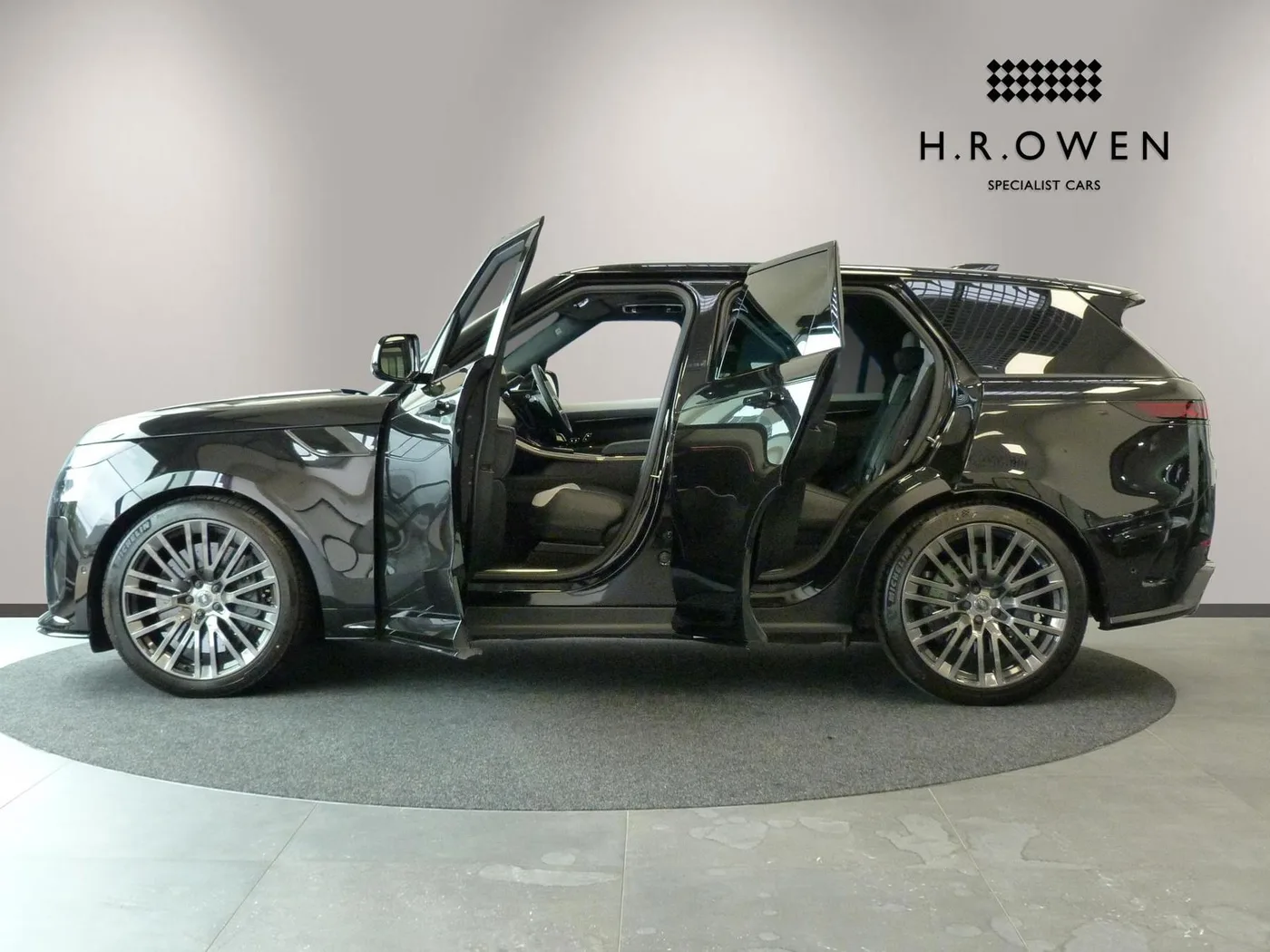 2024 Land Rover Range Rover Sport SV offered by a franchised dealer group in Cheltenham, United Kingdom, photo 7 of 25