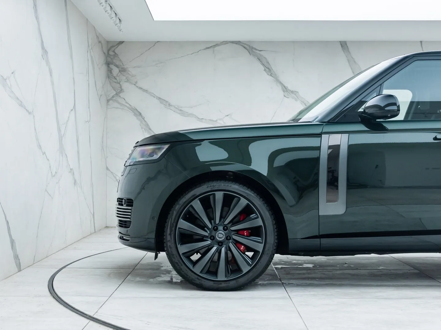 2024 Land Rover Range Rover SV P615, 19/30