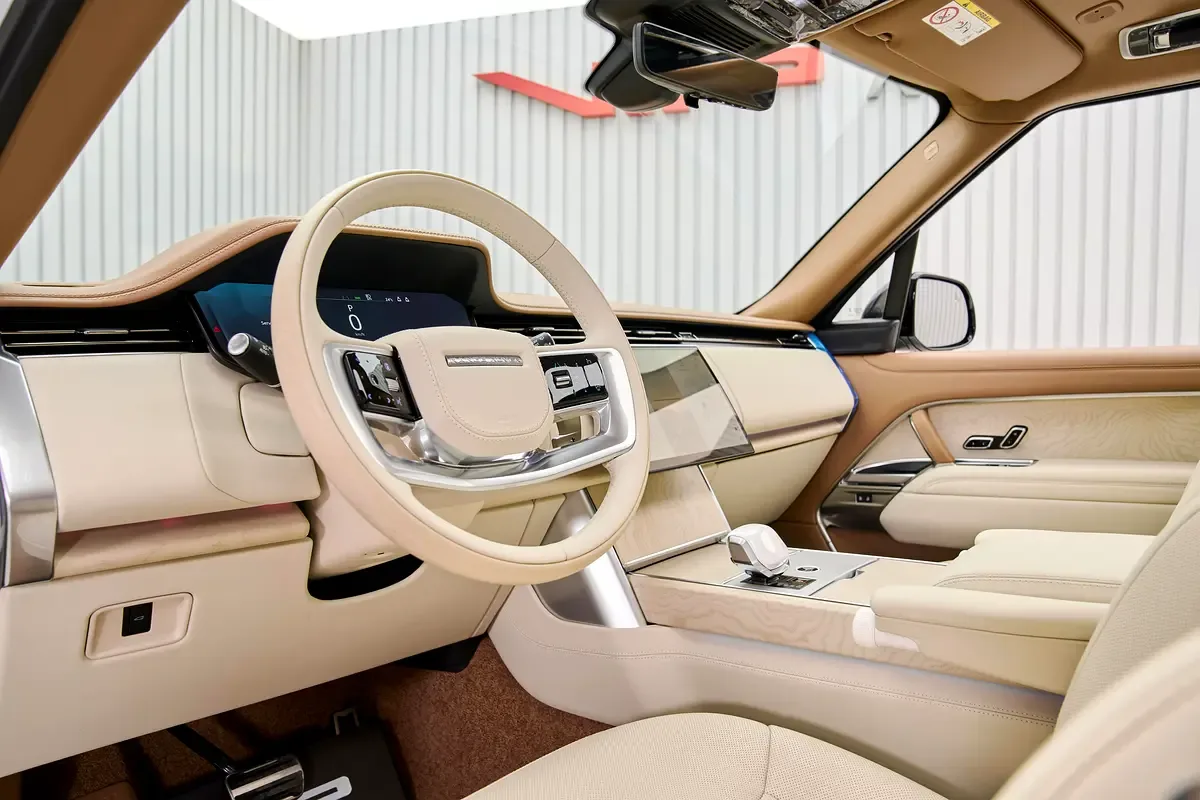 2024 Land Rover Range Rover SV P615 LWB NZR Edition, 9/13