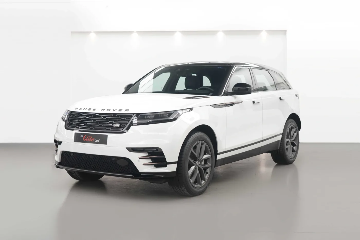 2024 Land Rover Range Rover Velar P250, SE Dynamic angeboten von einem Fachhändler in Dubai, Vereinigte Arabische Emirate, Foto 8 von 10