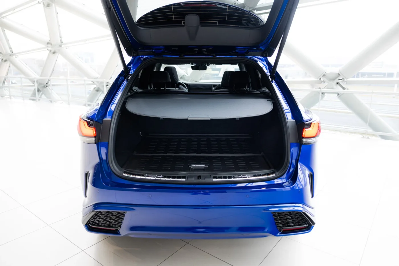 2024 Lexus RX 500h F Sport offered by an official McLaren and Morgan dealer in Utrecht, Netherlands, photo 6 of 25