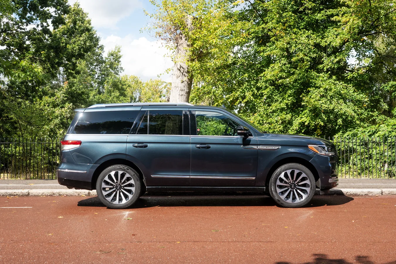 2024 Lincoln Navigator Reserve, 3/30