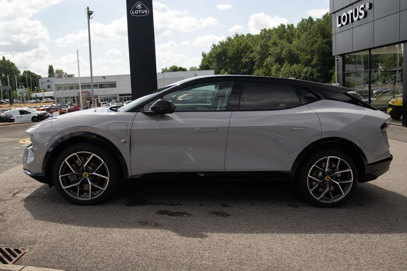 2024 Lotus Eletre offered by a franchised dealer group in Manchester, United Kingdom, photo 5 of 24
