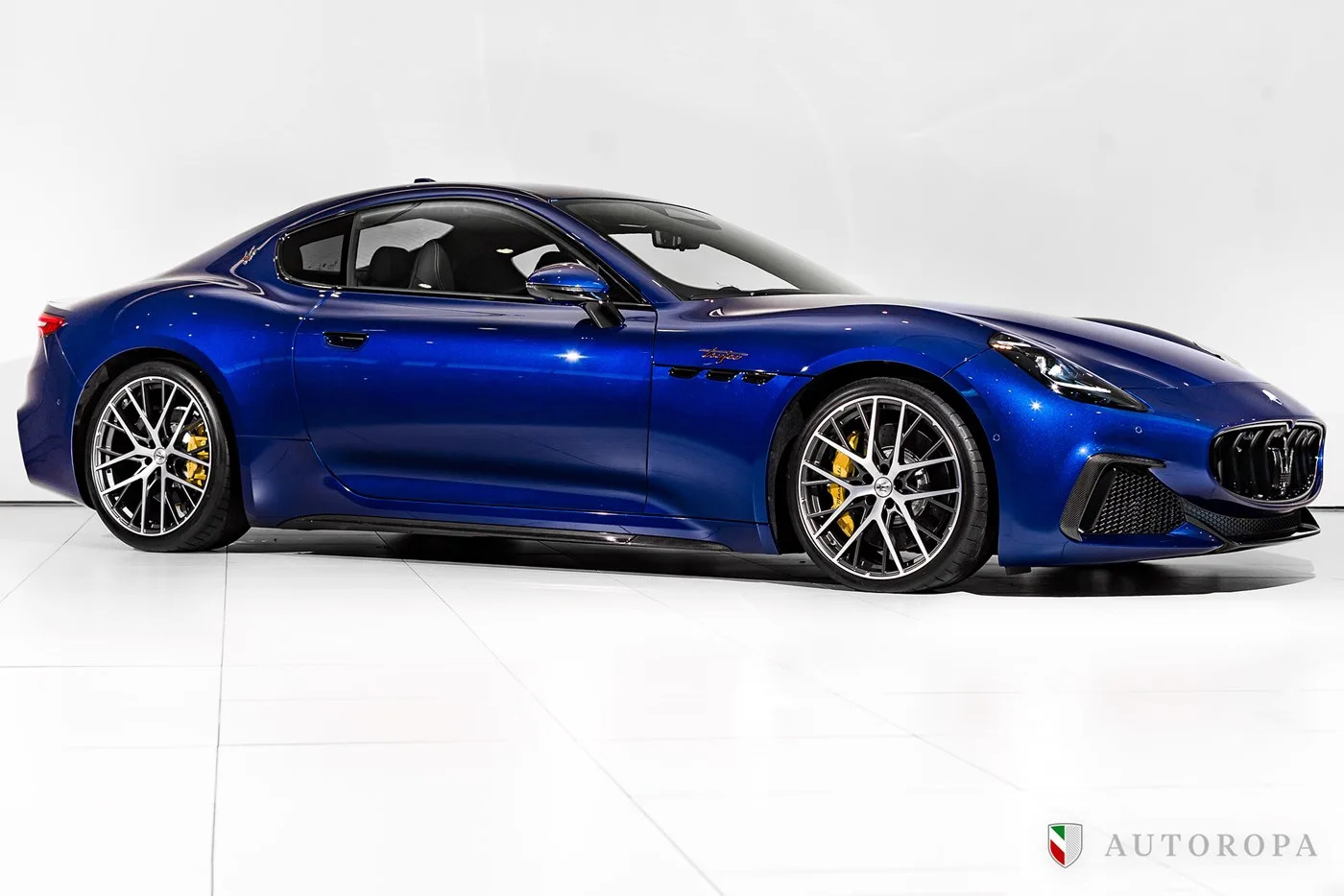 2024 Maserati GranTurismo Trofeo angeboten von einem offiziellen Ferrari und Maserati-Vertragshändler in Arlöv, Schweden, Foto 2 von 10