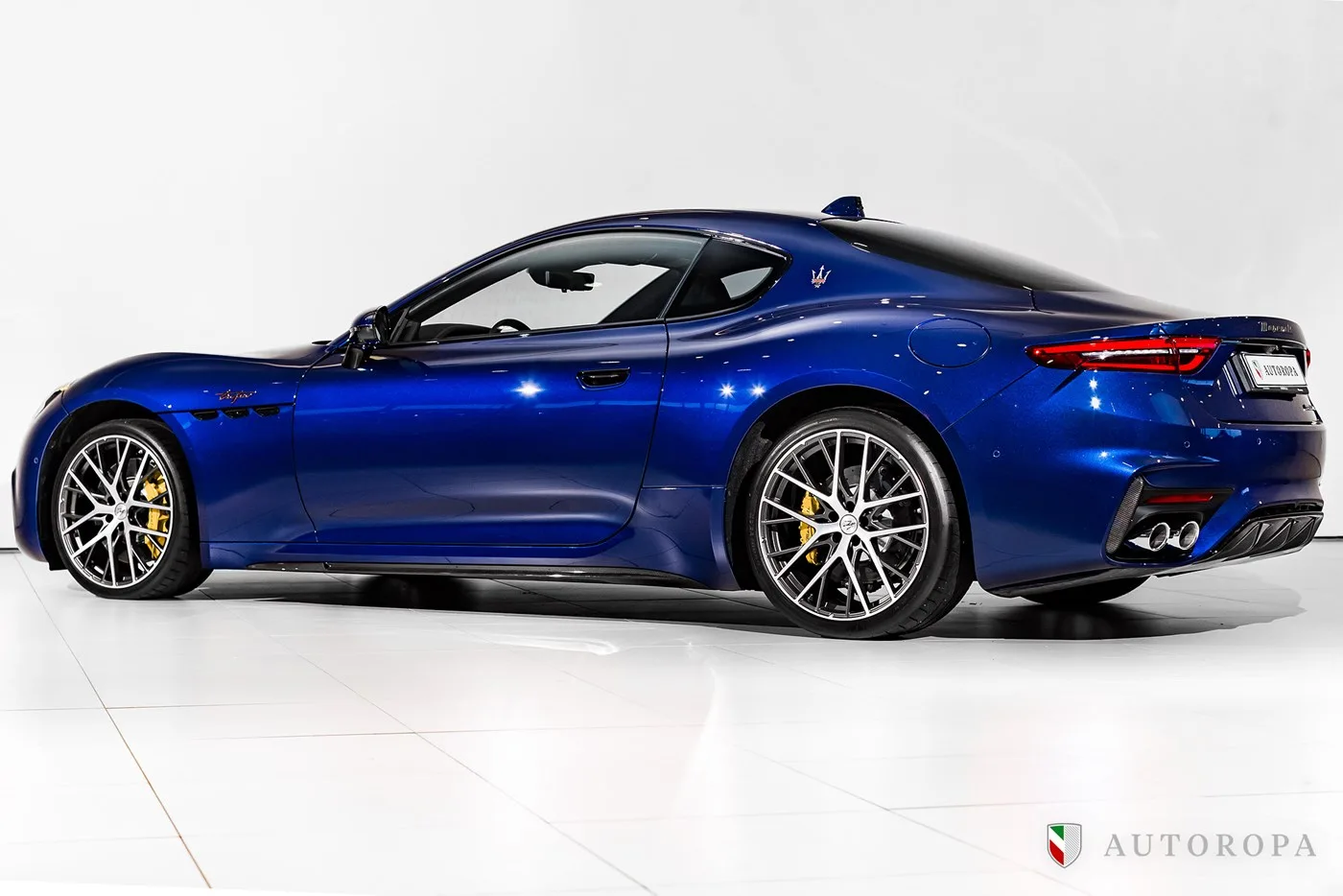 2024 Maserati GranTurismo Trofeo angeboten von einem offiziellen Ferrari und Maserati-Vertragshändler in Arlöv, Schweden, Foto 5 von 10