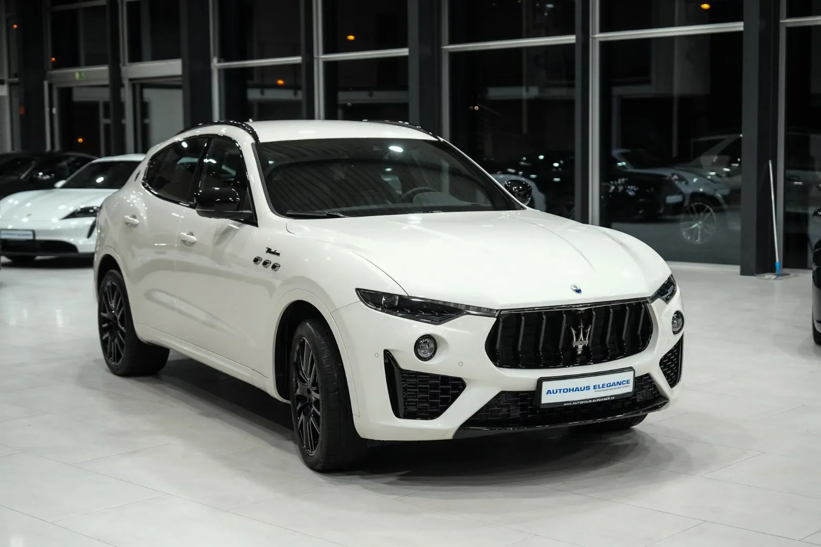 2024 Maserati Levante Modena, 2/26