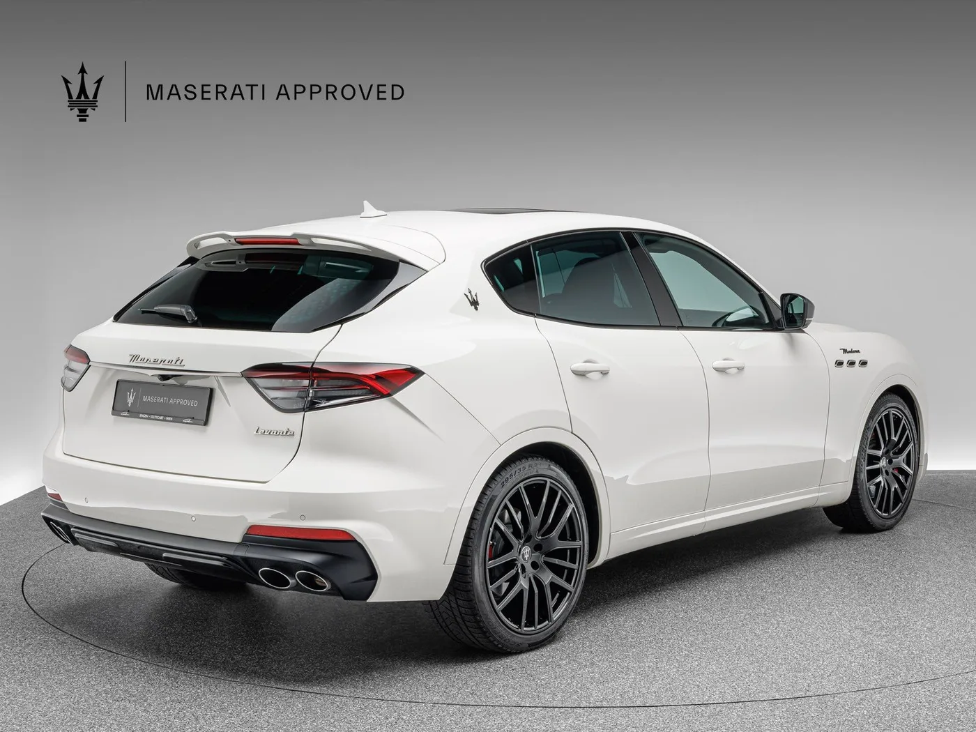 2024 Maserati Levante Modena S offered by a specialist dealer in Böblingen, Germany, photo 7 of 15