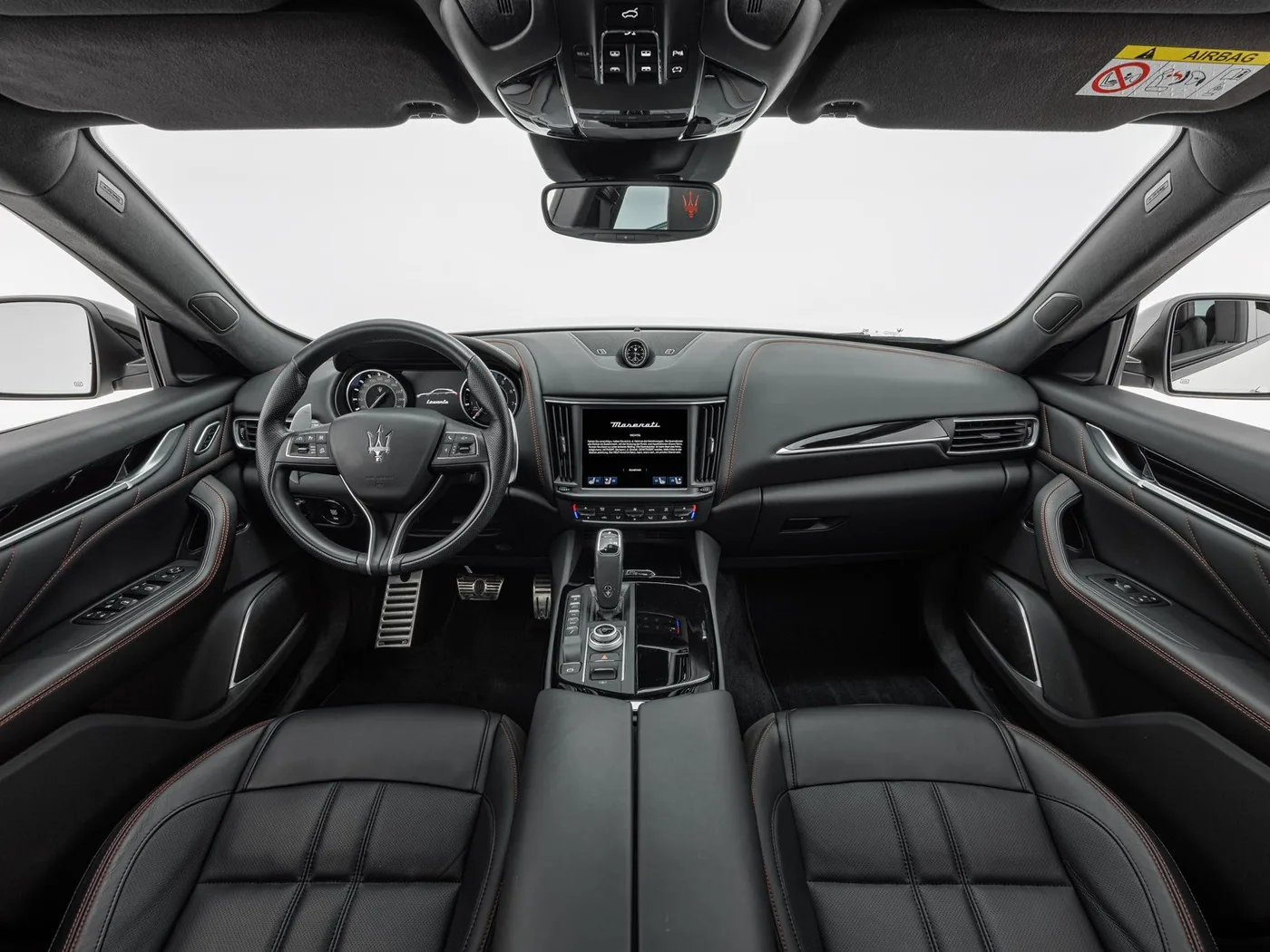 2024 Maserati Levante Modena S offered by a specialist dealer in Böblingen, Germany, photo 12 of 15