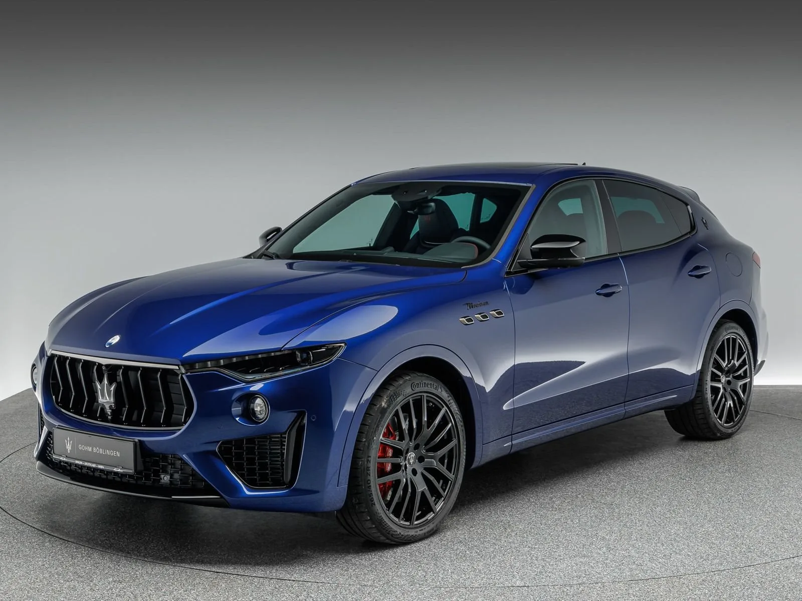 2024 Maserati Levante Modena proposée par un concessionnaire spécialisé à Singen, Allemagne, photo principale