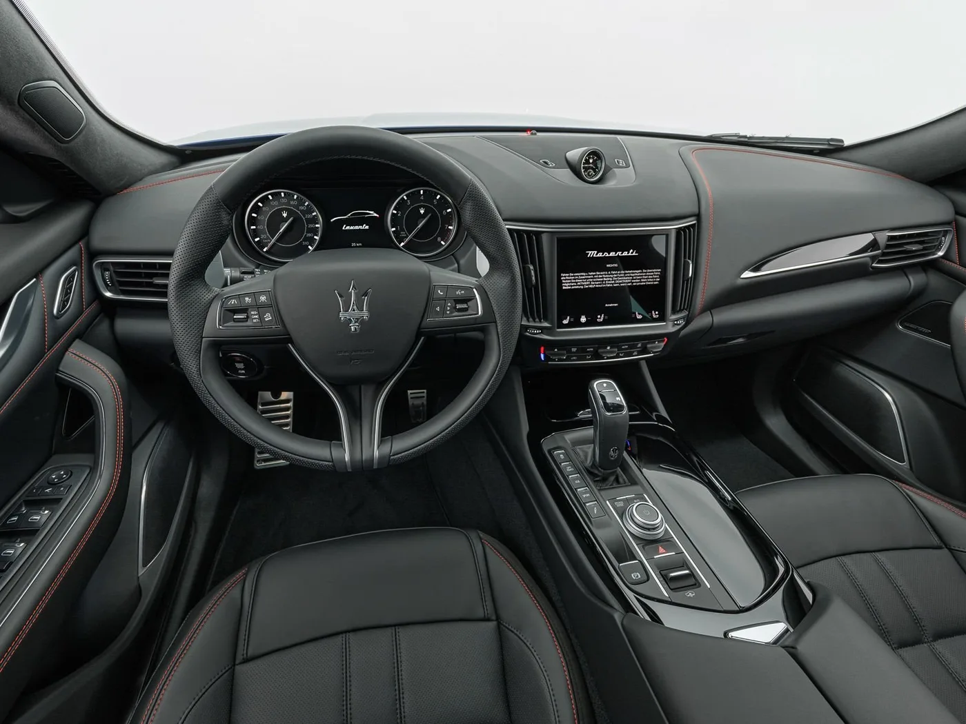 2024 Maserati Levante Modena proposée par un concessionnaire spécialisé à Singen, Allemagne, photo 7 sur 15
