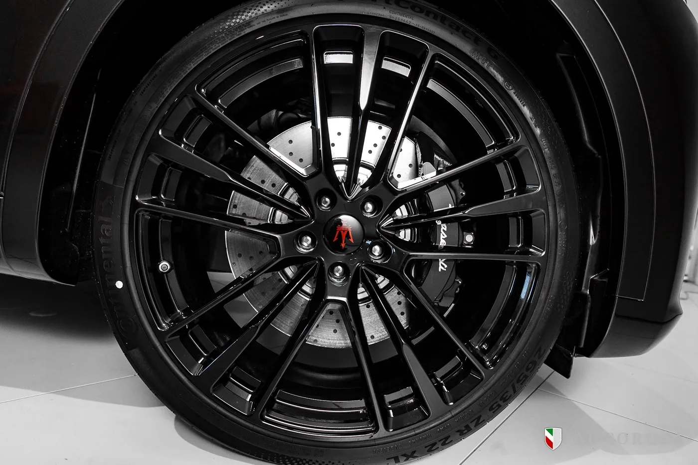 2024 Maserati Levante V8 offered by an official Ferrari and Maserati dealer in Arlöv, Sweden, photo 10 of 10