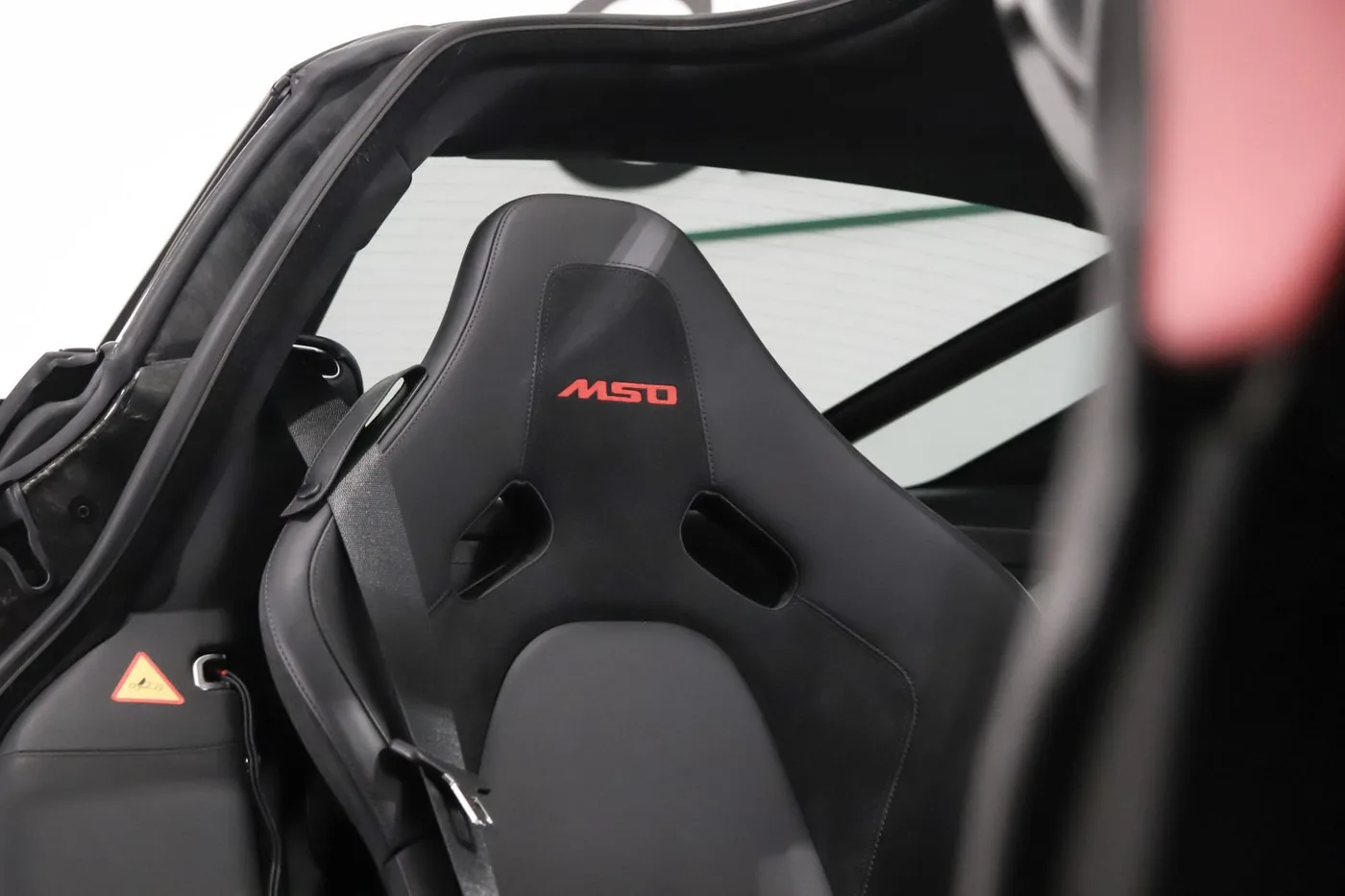 2024 McLaren 750S offered by a supercar dealer in Zibido San Giacomo, Italy, photo 12 of 25
