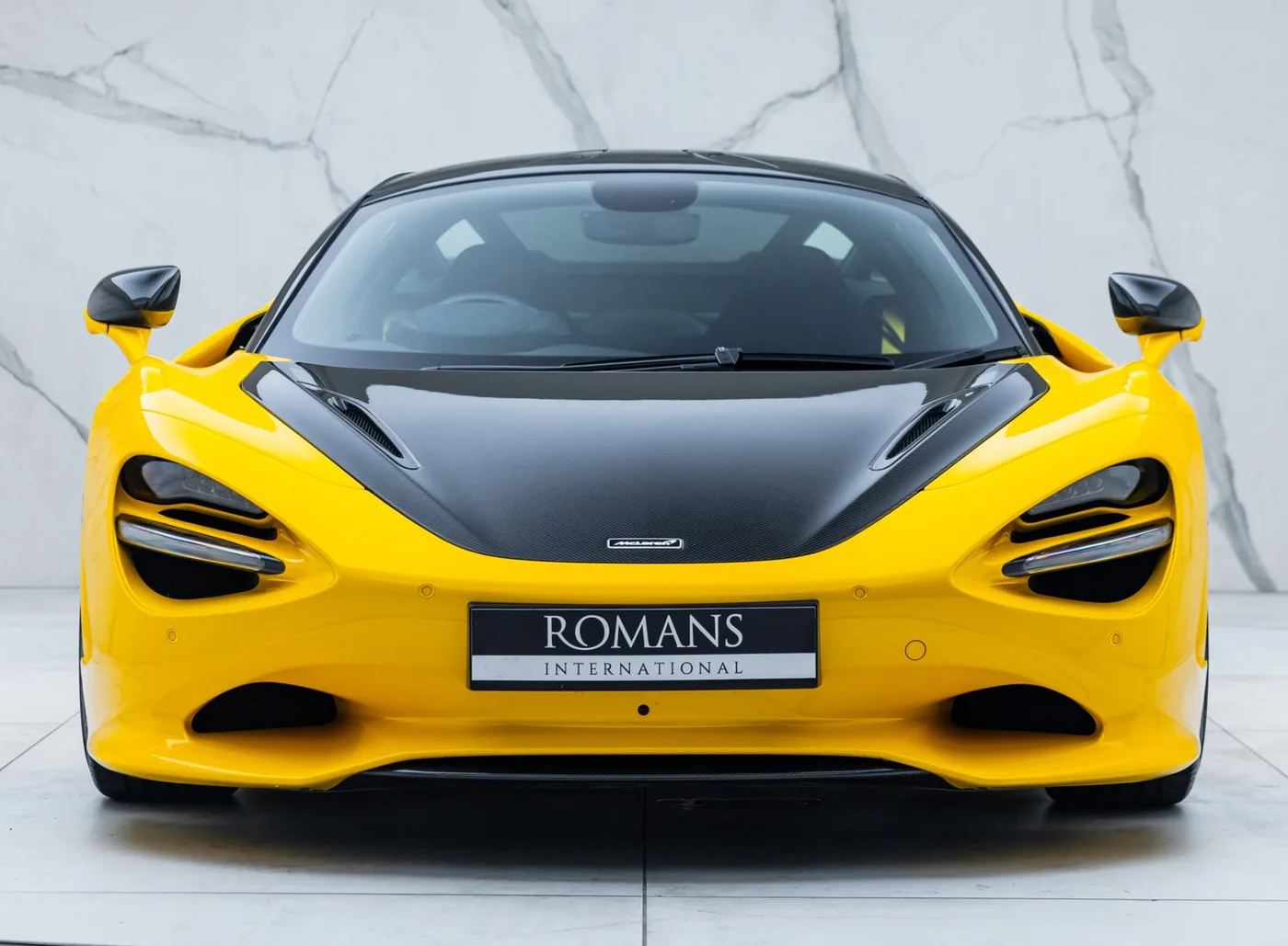2024 McLaren 750S offered by a specialist dealer in Banstead, United Kingdom, photo 9 of 15