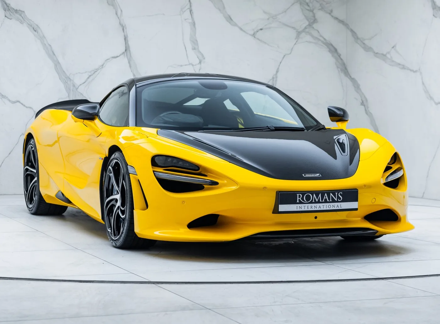 2024 McLaren 750S offered by a specialist dealer in Banstead, United Kingdom, photo 11 of 15