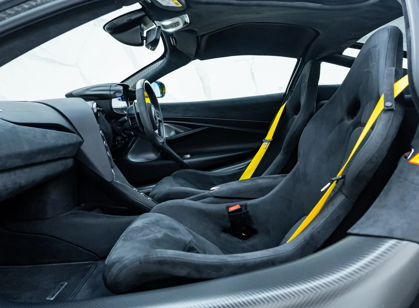 2024 McLaren 750S offered by a specialist dealer in Banstead, United Kingdom, photo 15 of 15