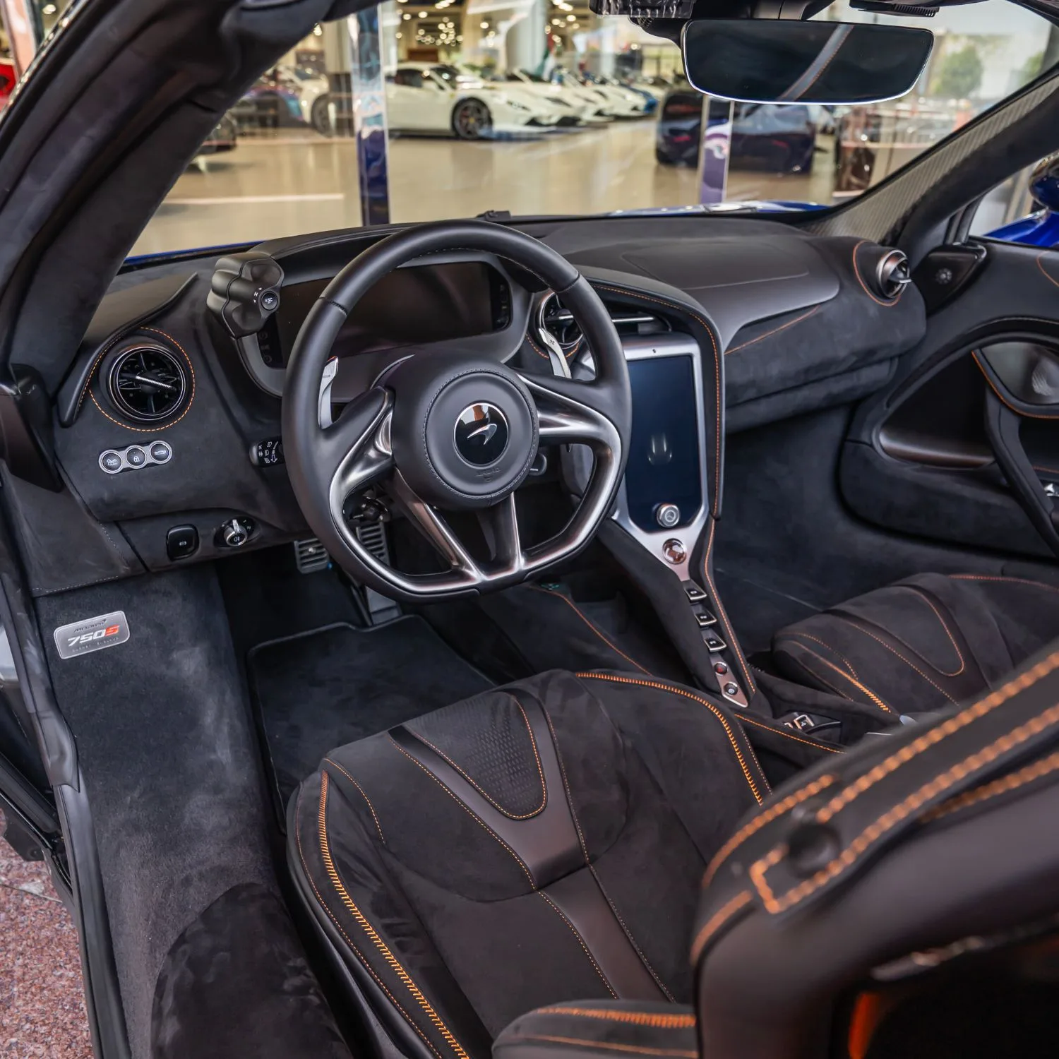 2024 McLaren 750S Spider angeboten von einem Fachhändler in Dubai, Vereinigte Arabische Emirate, Foto 3 von 22