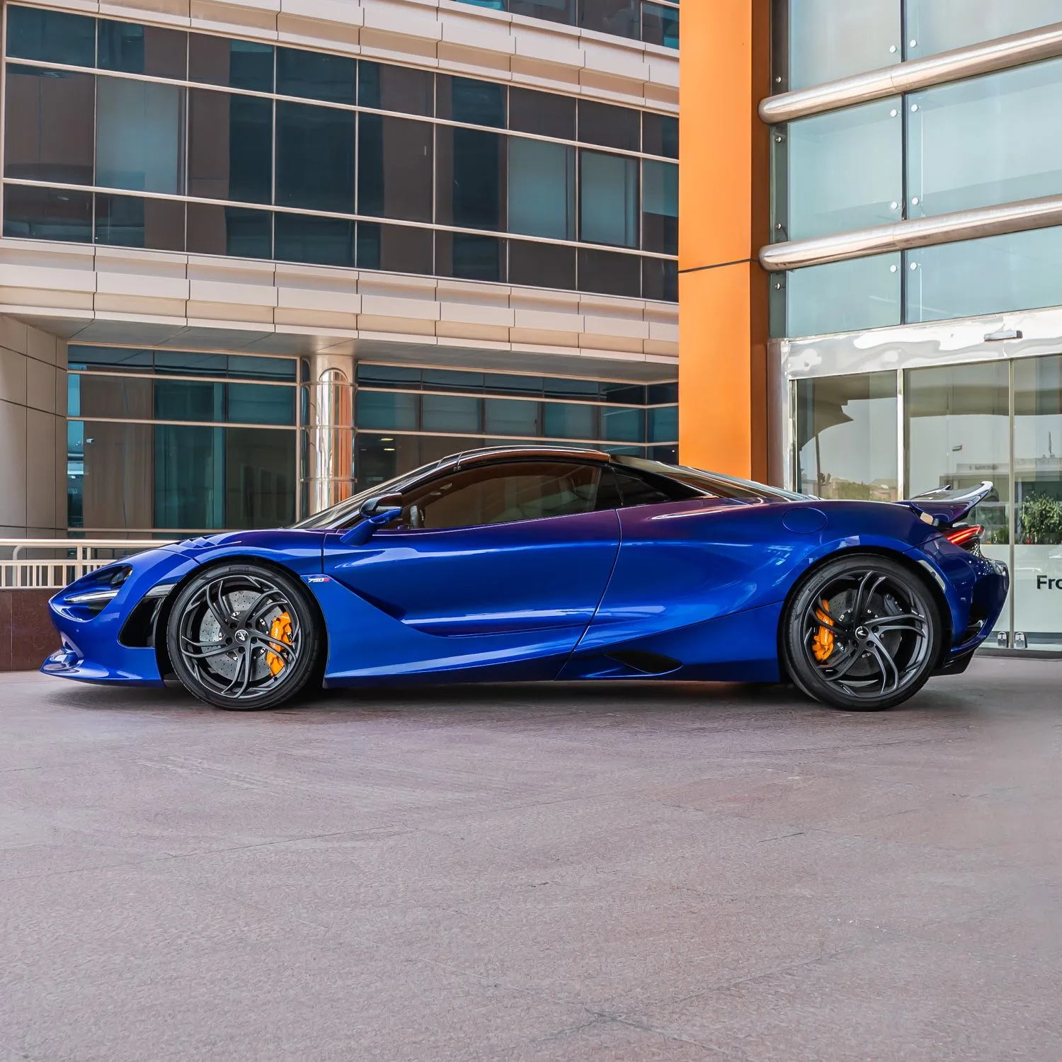 2024 McLaren 750S Spider angeboten von einem Fachhändler in Dubai, Vereinigte Arabische Emirate, Foto 15 von 22