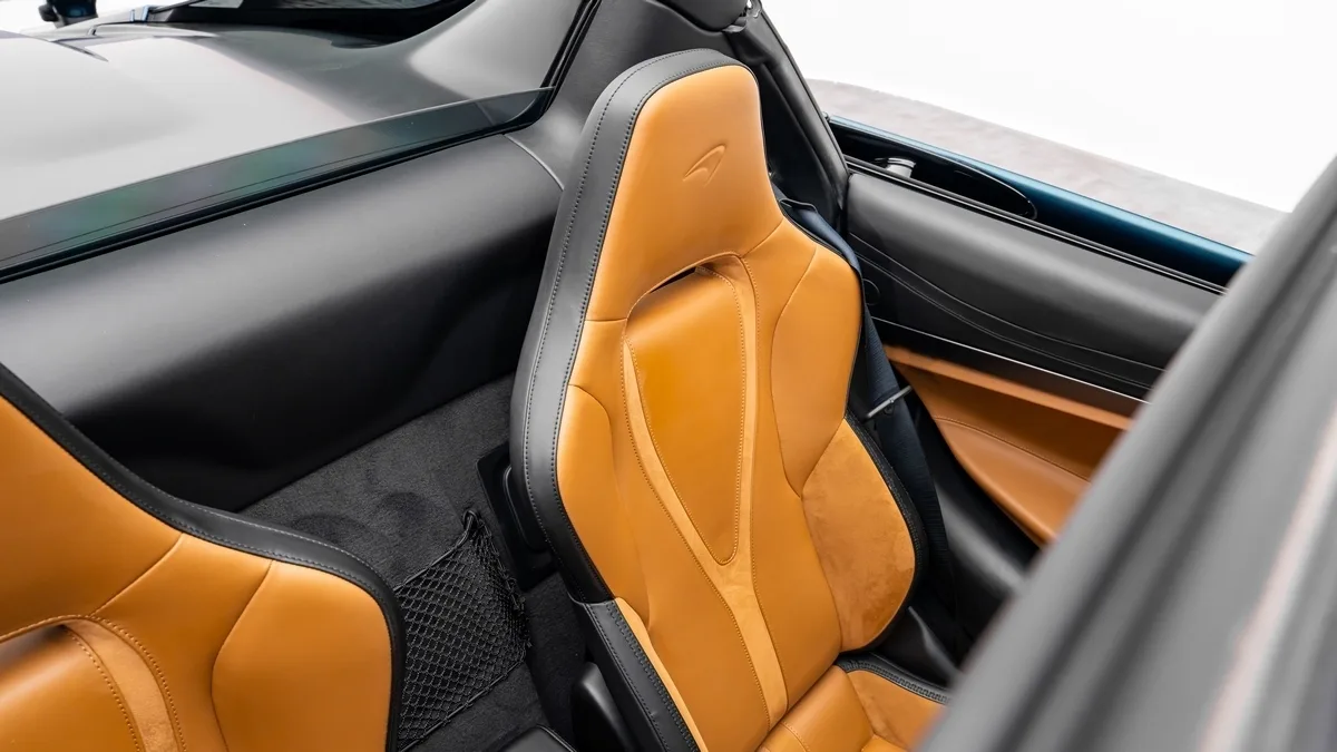 2024 McLaren 750S Spider offered by a specialist dealer in Dubai, United Arab Emirates, photo 17 of 25