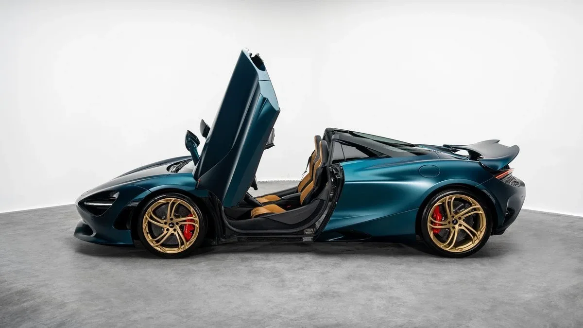 2024 McLaren 750S Spider offered by a specialist dealer in Dubai, United Arab Emirates, photo 20 of 25