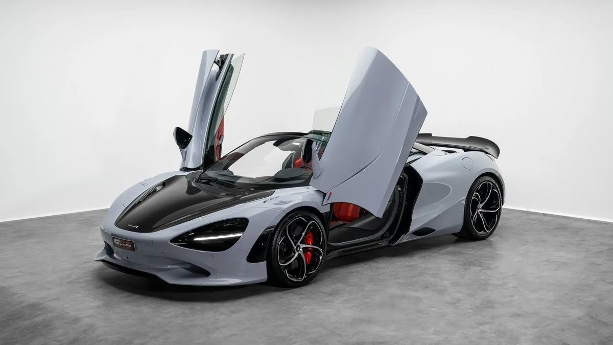 2024 McLaren 750S Spider offered by a specialist dealer in Dubai, United Arab Emirates, main photo