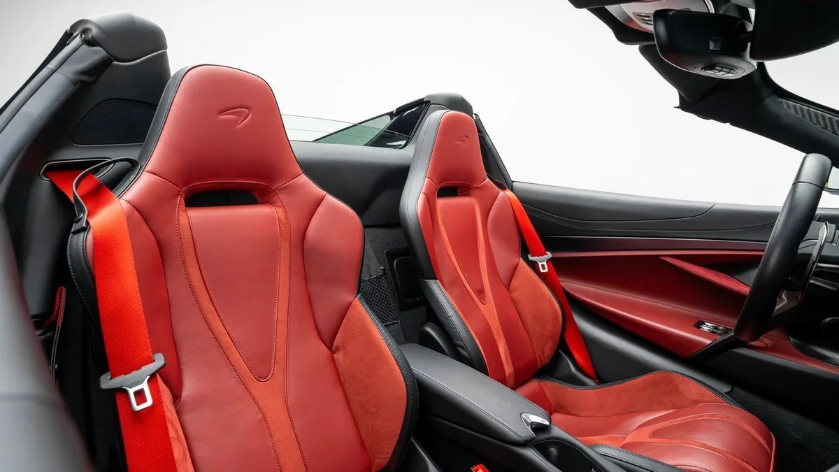 2024 McLaren 750S Spider, 29/30