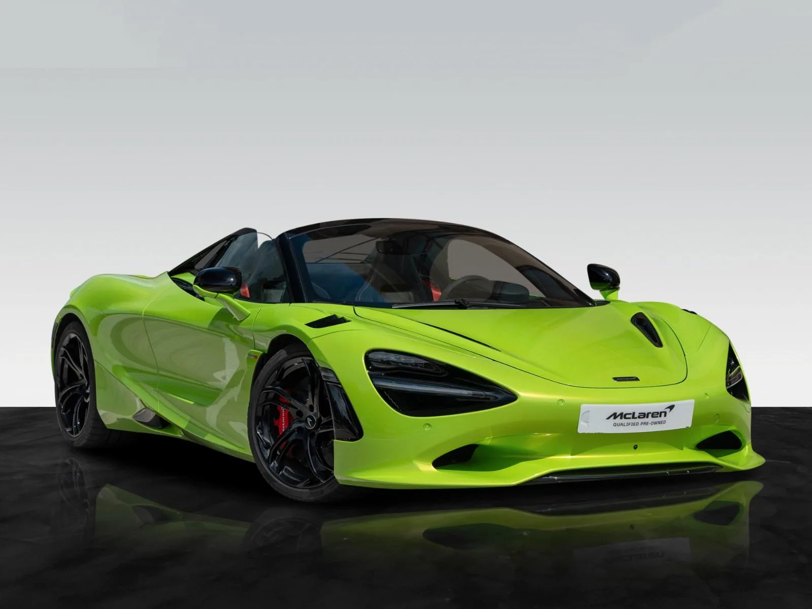 2024 McLaren 750S Spider offered by a franchised dealer in Munich, Germany, main photo