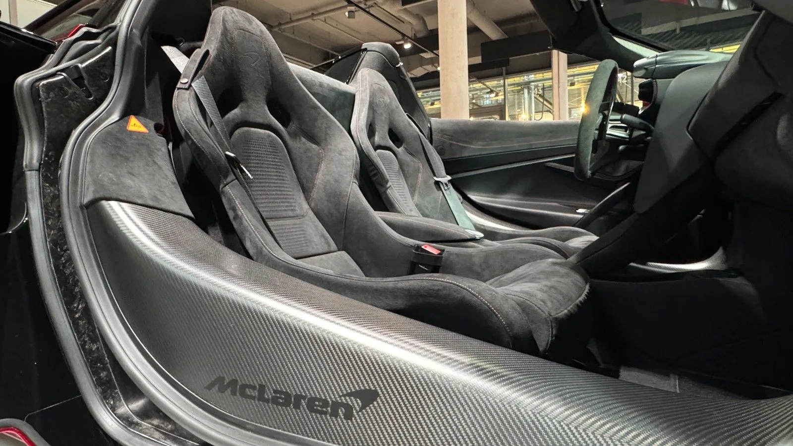 2024 McLaren 750S Spider, 9/11