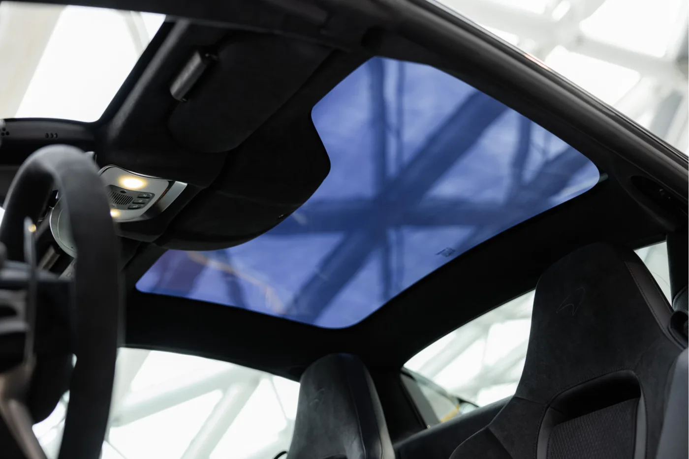 2024 McLaren 750S Spider offered by an official McLaren and Morgan dealer in Utrecht, Netherlands, photo 17 of 25