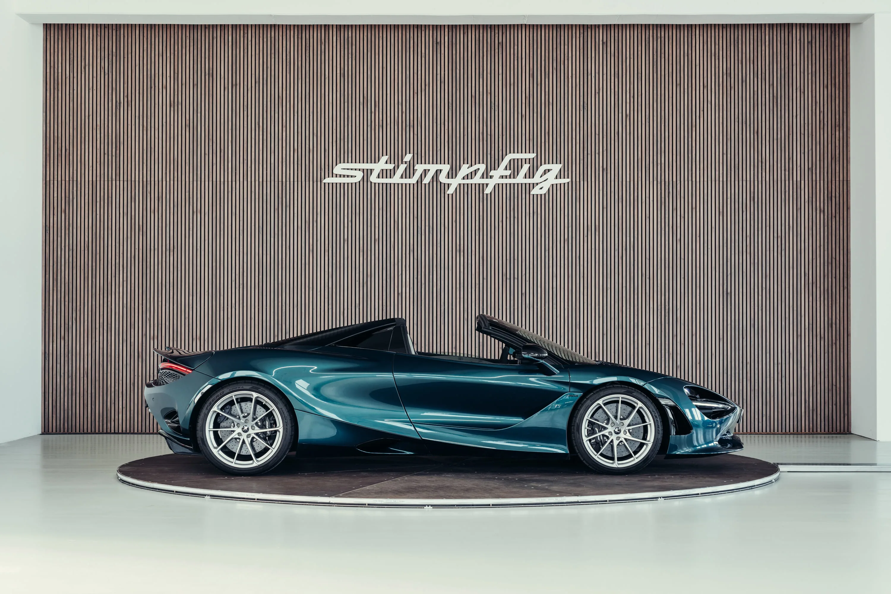2024 McLaren 750S Spider angeboten von einem Oldtimerspezialisten in Stuttgart, Deutschland, Foto 7 von 25
