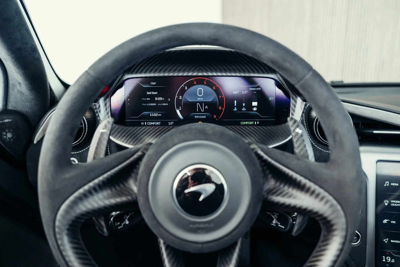 2024 McLaren 750S Spider angeboten von einem Oldtimerspezialisten in Stuttgart, Deutschland, Foto 23 von 25