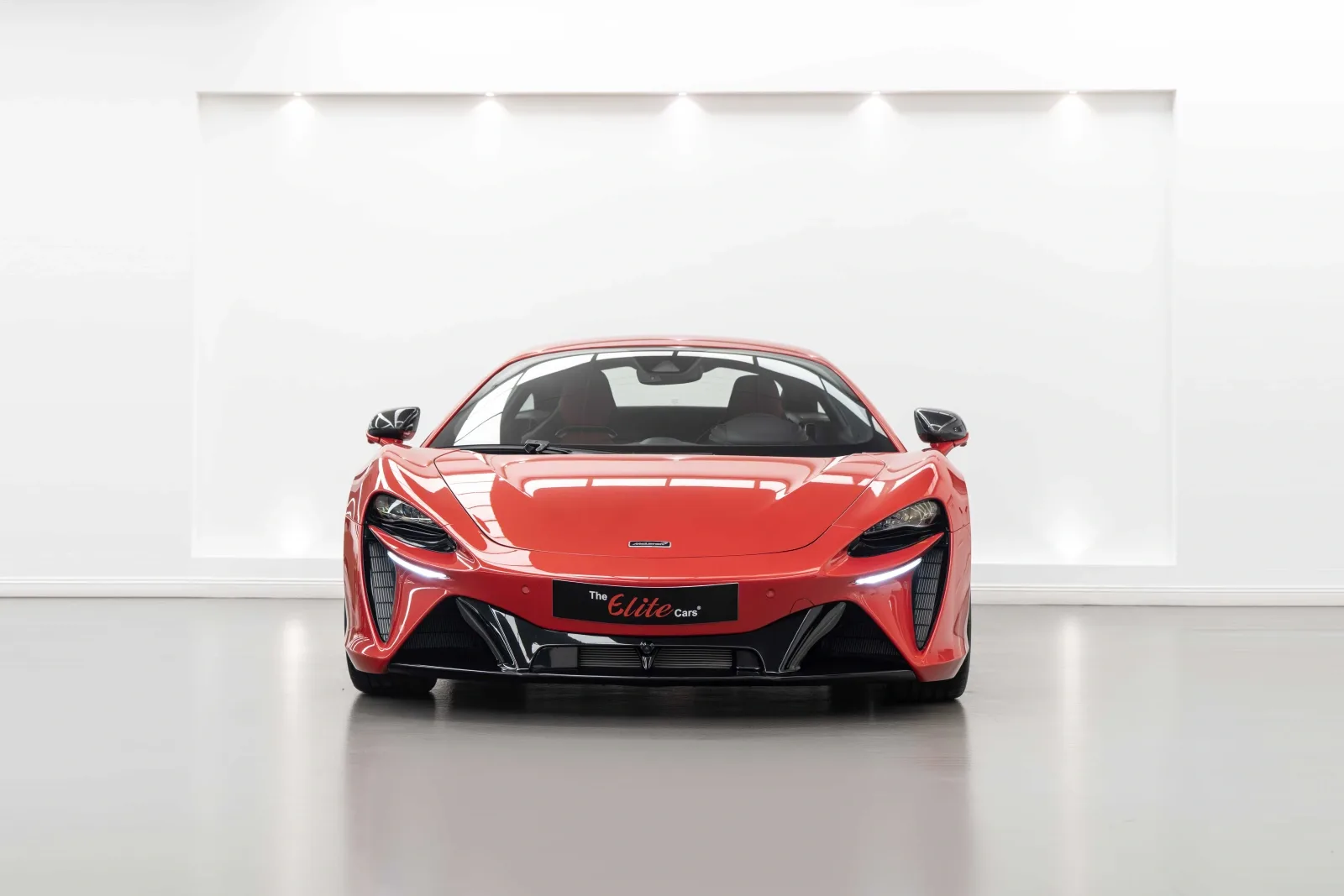 2024 McLaren Artura, 5/13