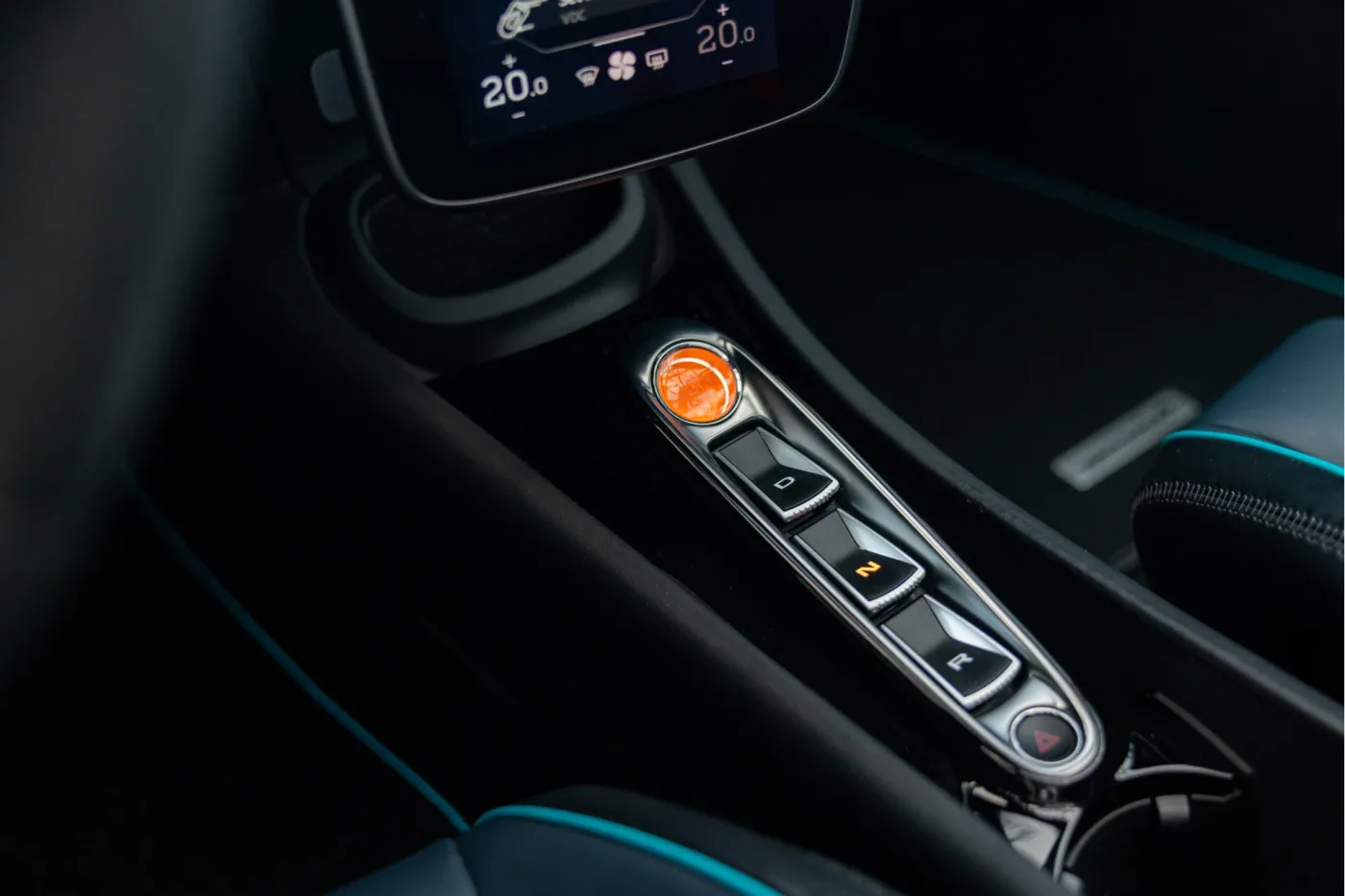 2024 McLaren Artura Spider offered by an official McLaren and Morgan dealer in Utrecht, Netherlands, photo 14 of 25