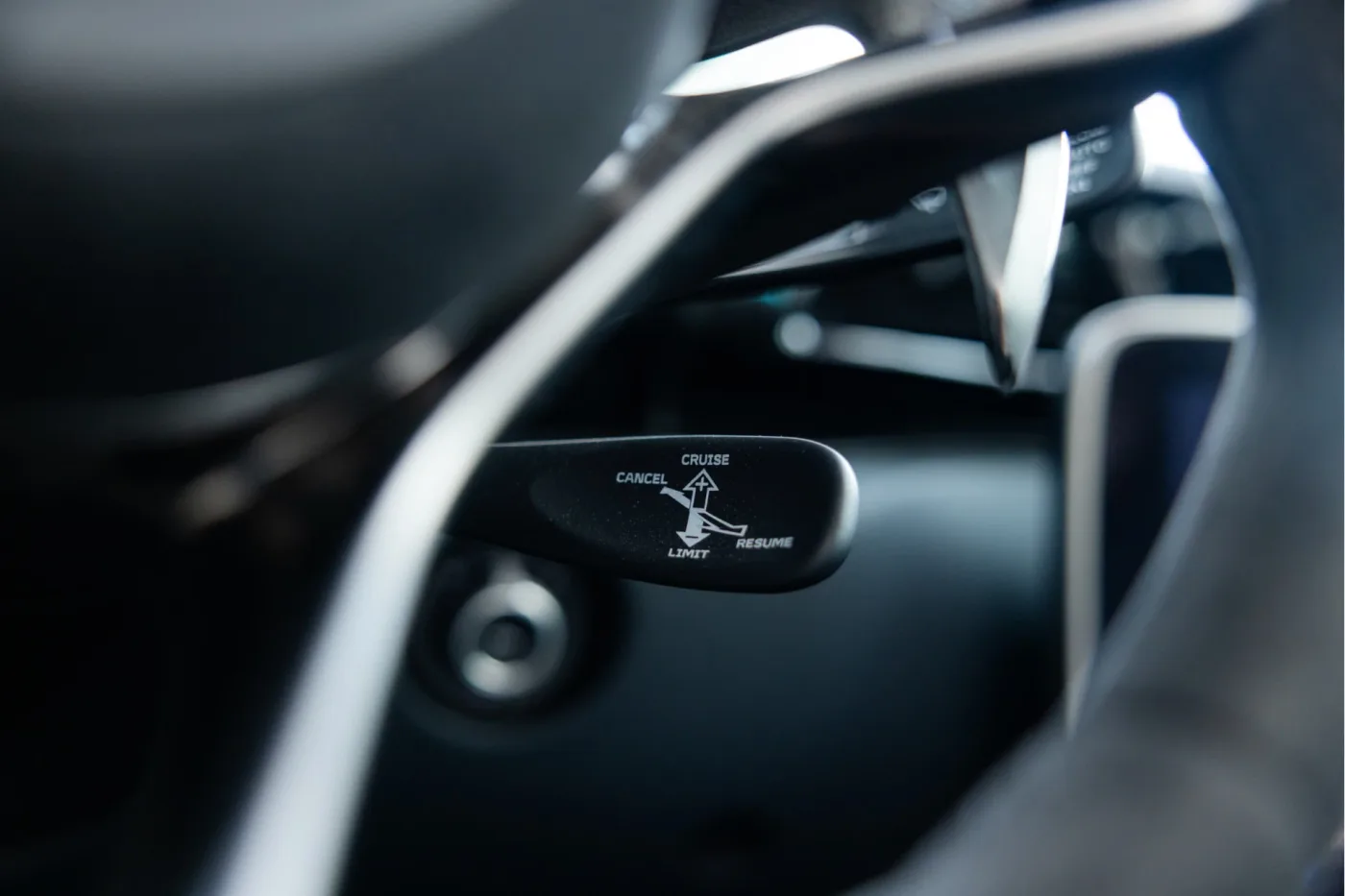 2024 McLaren Artura Spider offered by an official McLaren and Morgan dealer in Utrecht, Netherlands, photo 18 of 25