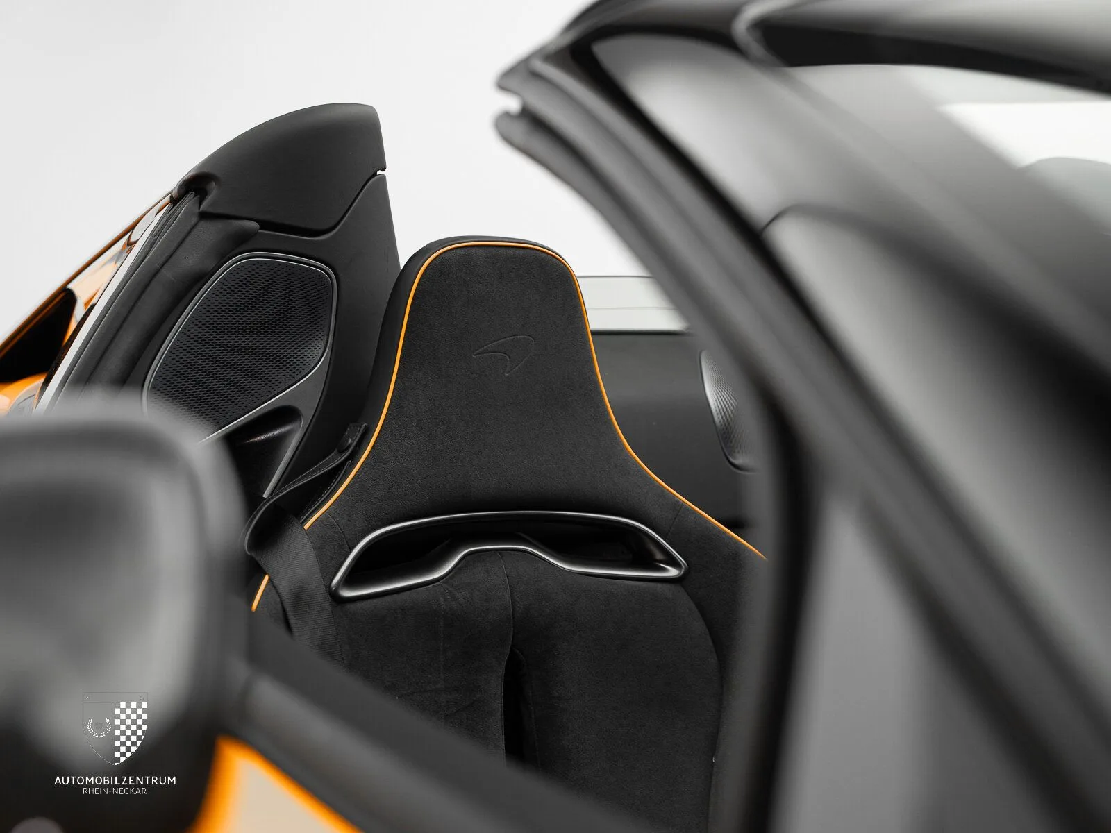 2024 McLaren Artura Spider, 12/30