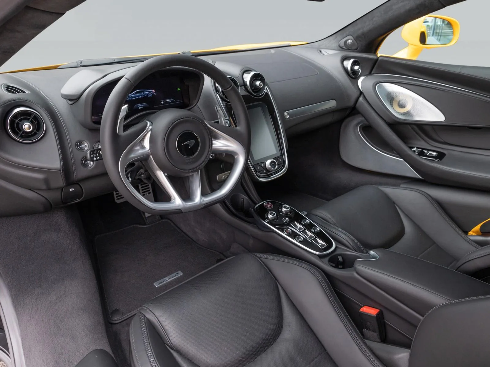 2024 McLaren GT, 6/27